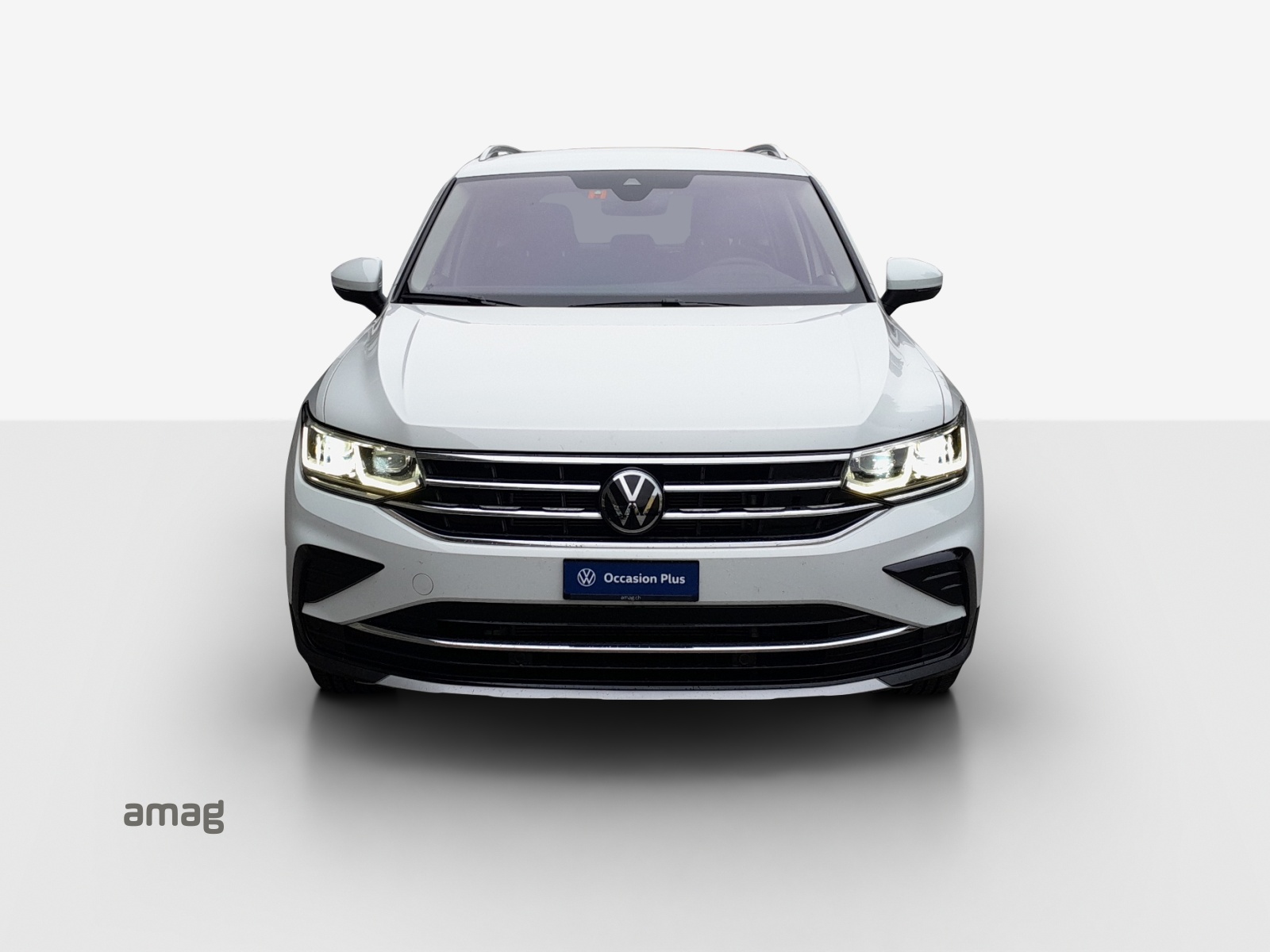 VW Tiguan 2.0 TDI SCR Elegance 4Motion DSG-image-6