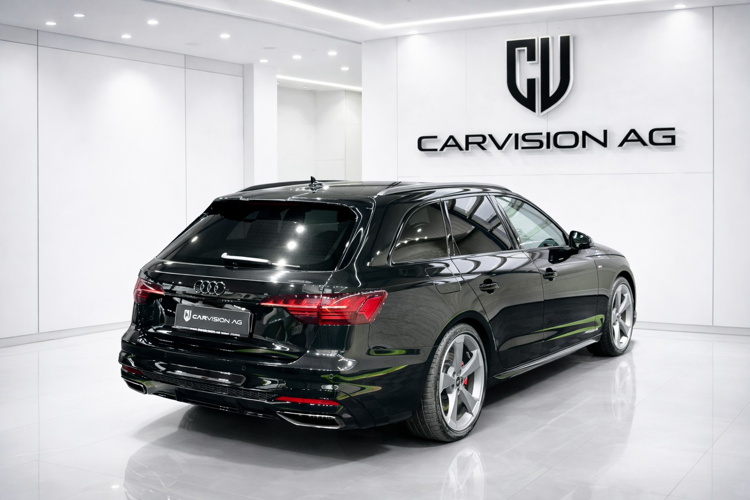 AUDI A4 Avant 45 TFSI S line S-tronic quattro * Competition *-image-6