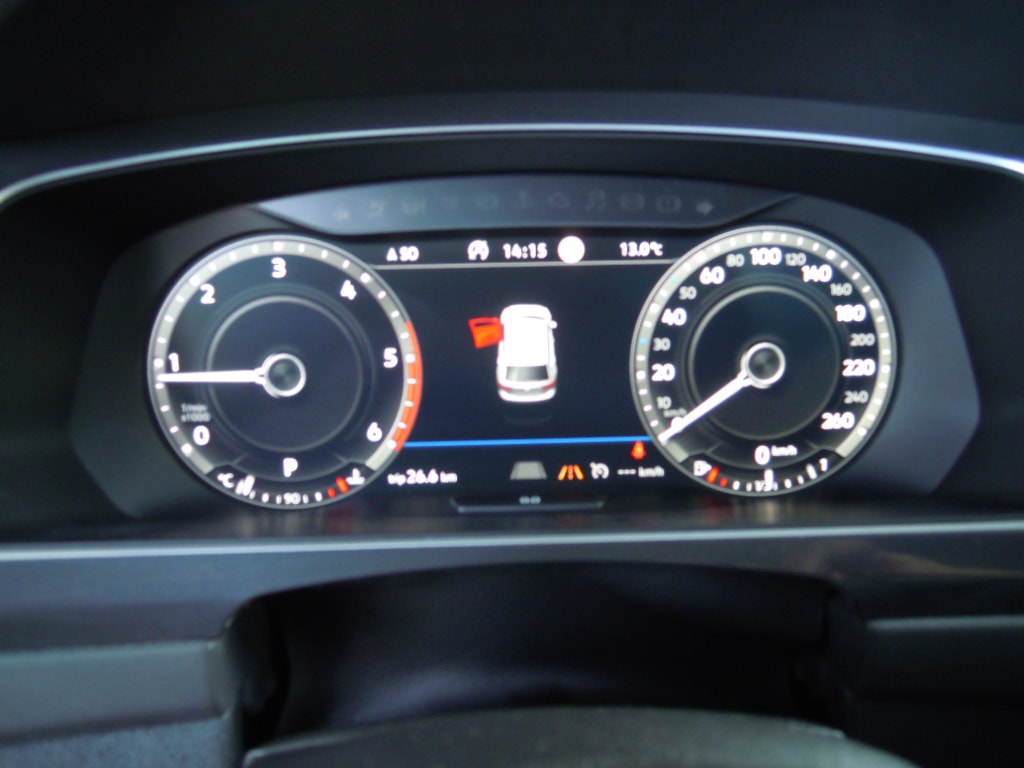 VW Tiguan 2.0 TDI SCR Highline 4Motion DSG-image-10