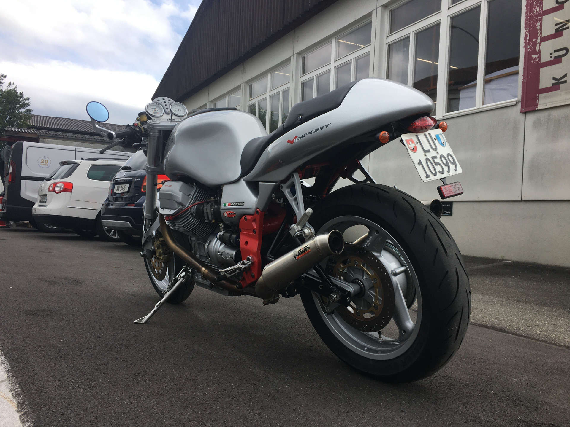 MOTO GUZZI V11 Sport-showroom-element-3