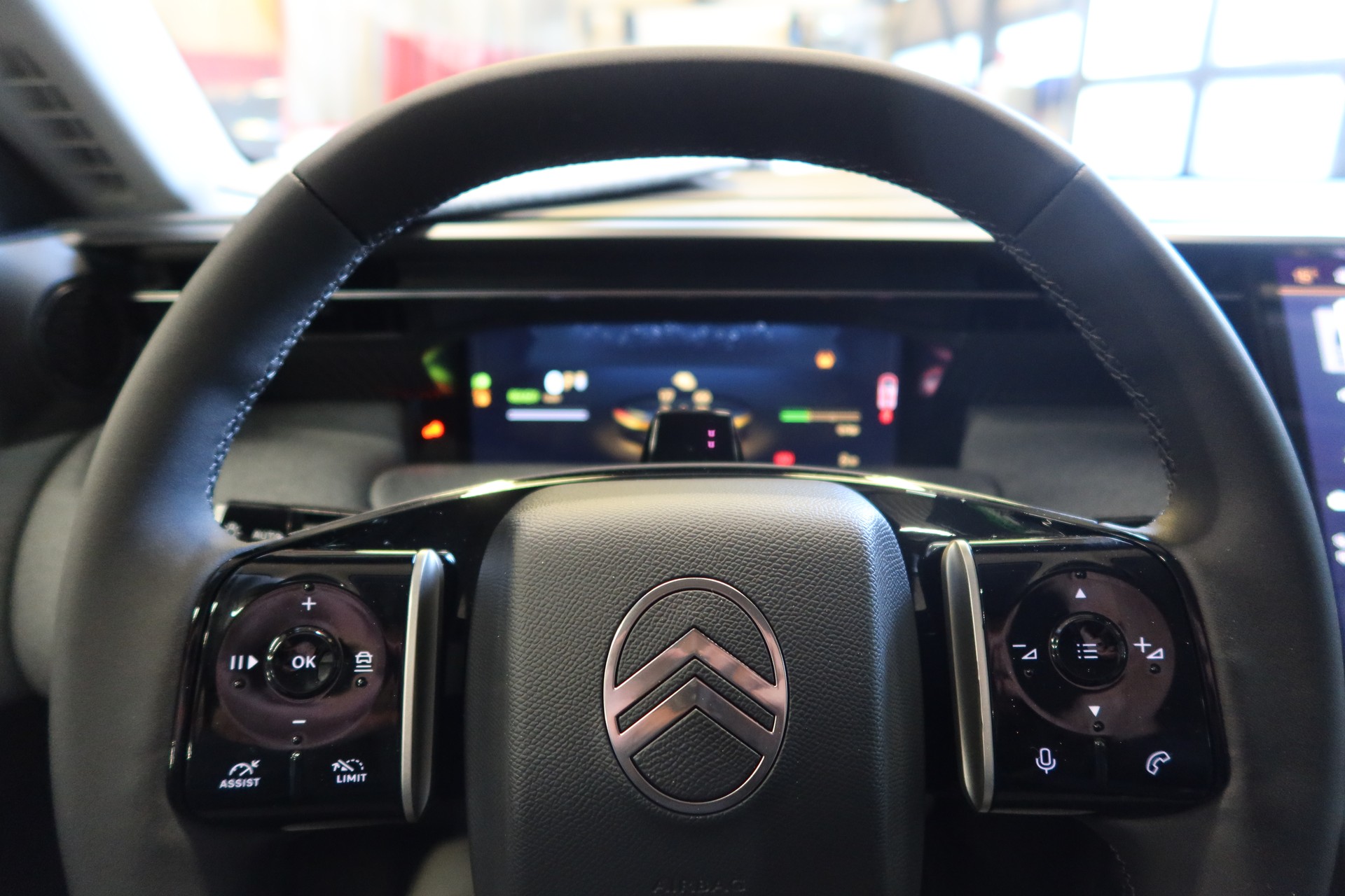 CITROEN E-C5 Aircross 73 kWh Max-image-11