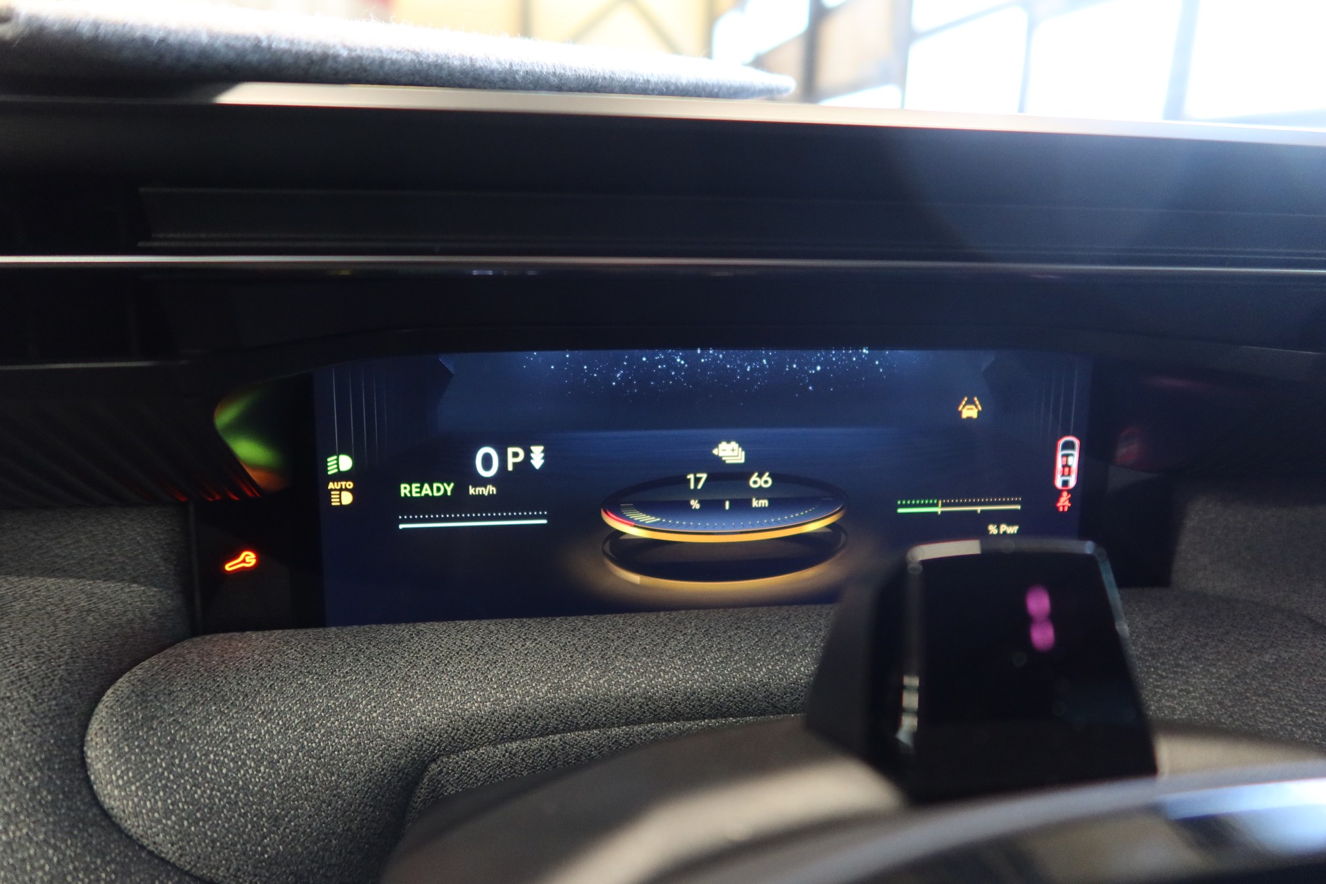 CITROEN E-C5 Aircross 73 kWh Max-image-13