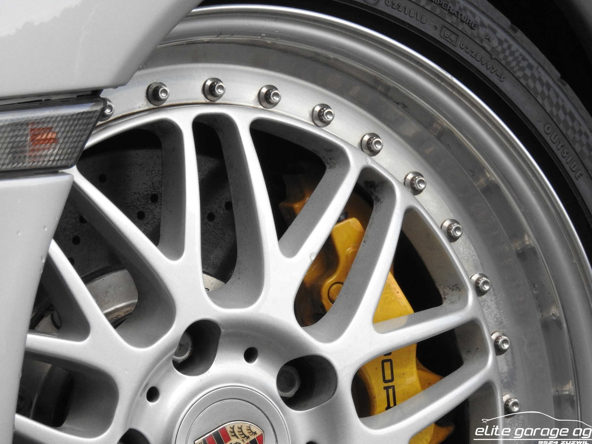 PORSCHE 911 GT2-image-11