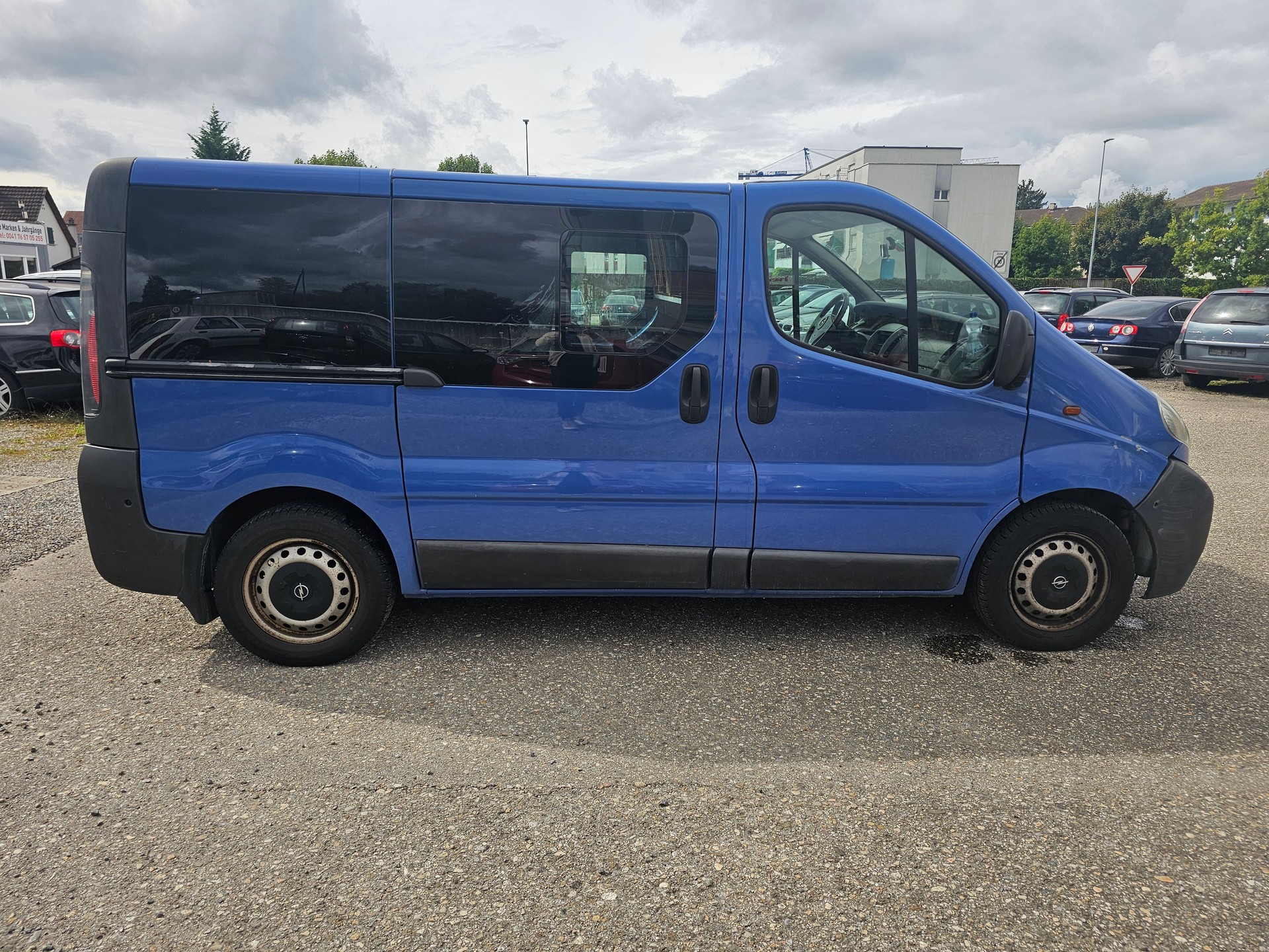 OPEL Vivaro 2.5 CDTI 2.7t-image-5