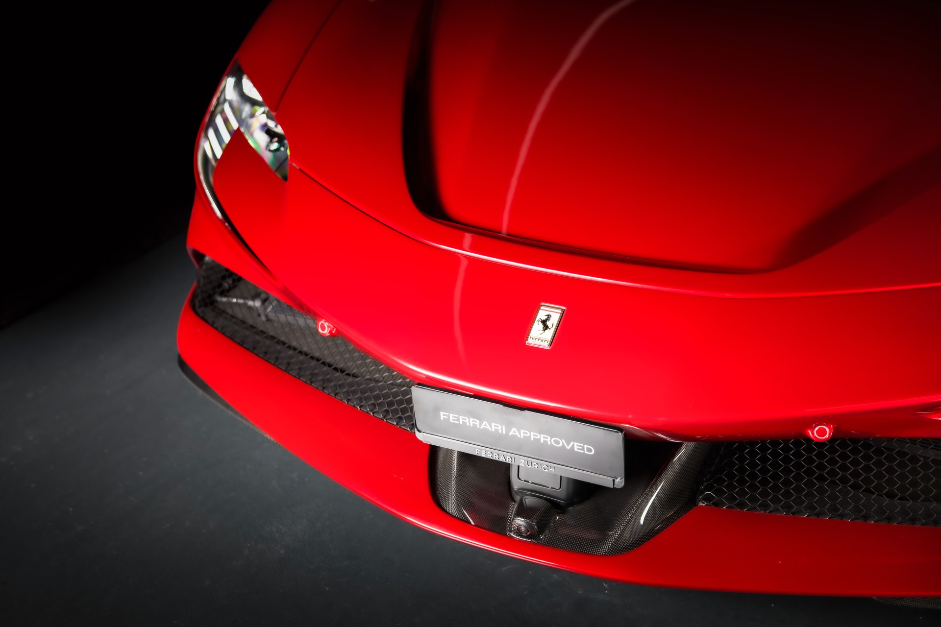 FERRARI SF90 Spider Rosso Monza Standort Wallisellen-image-8