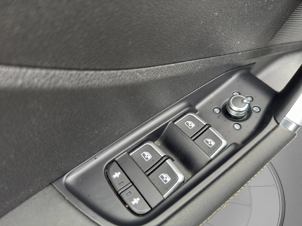 AUDI SQ2 2.0 TFSI quattro S-Tronic-image-4