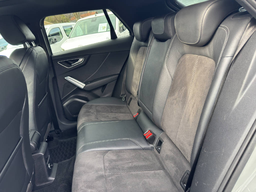 AUDI SQ2 2.0 TFSI quattro S-Tronic-image-14