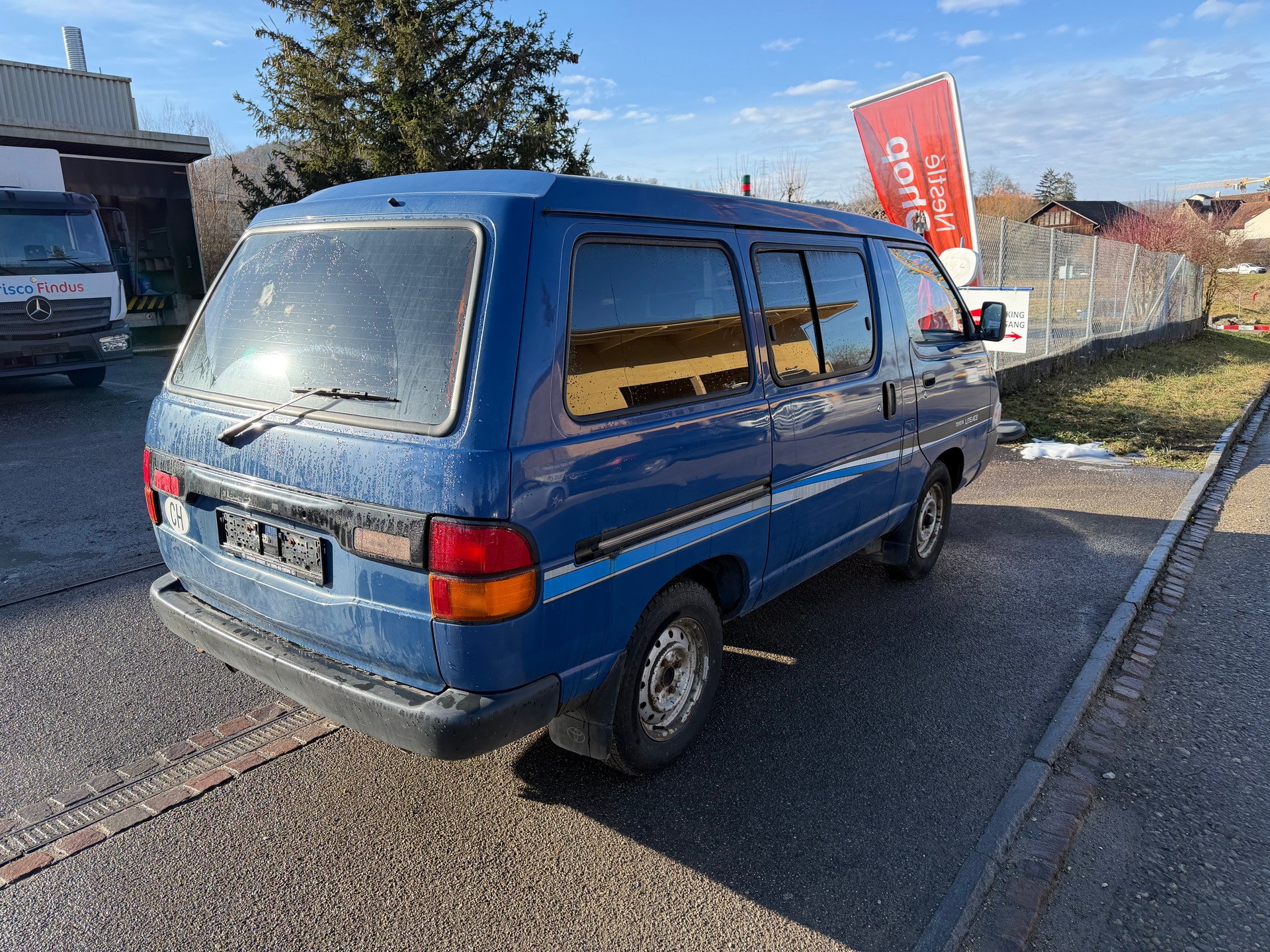 TOYOTA YR 22 LG-MDSEW Wagon-image-2