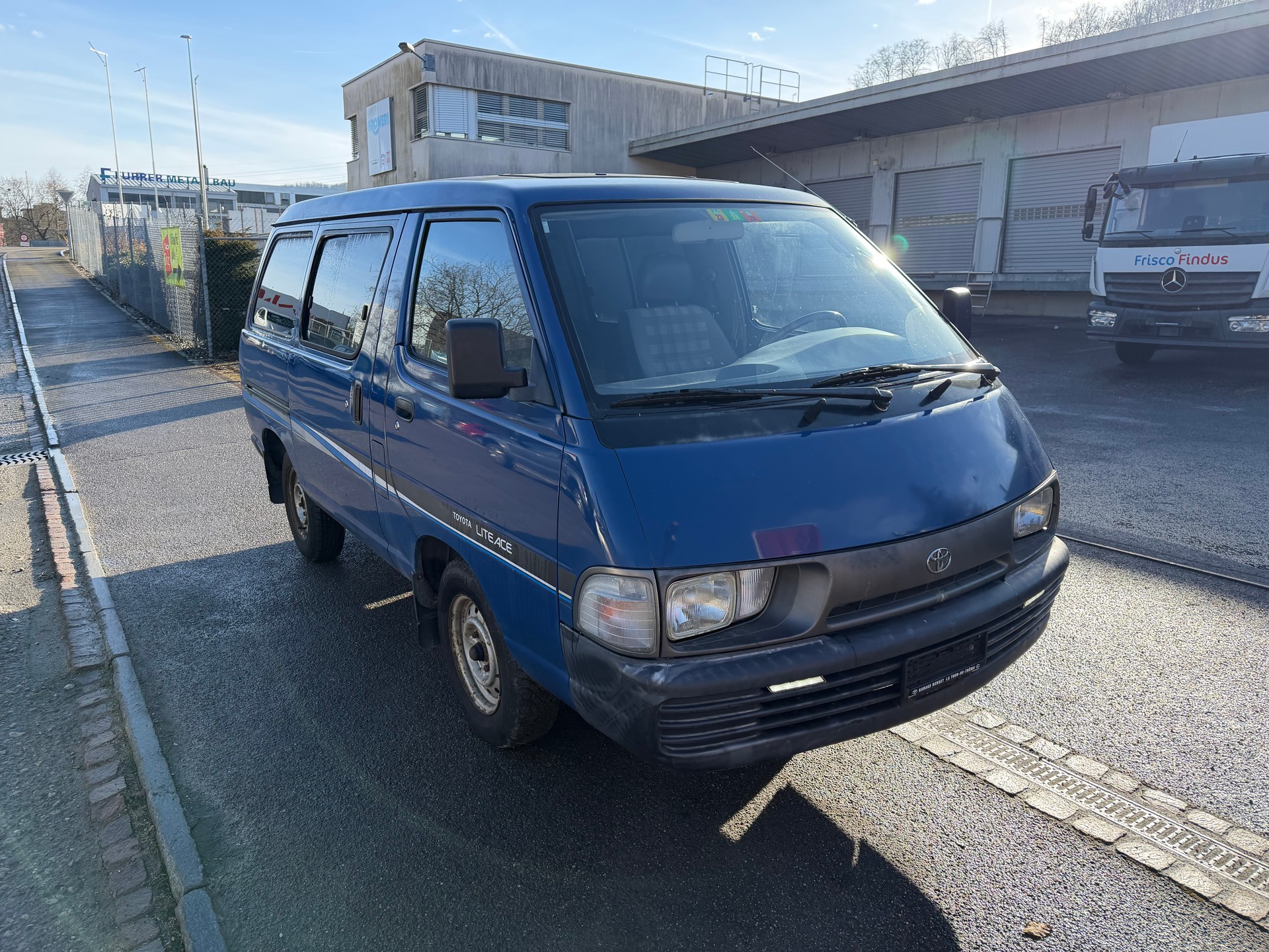 TOYOTA YR 22 LG-MDSEW Wagon-image-3