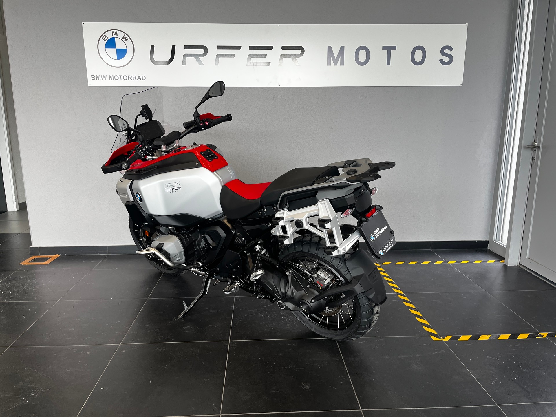 BMW R 1300 GS Adventure-image-5