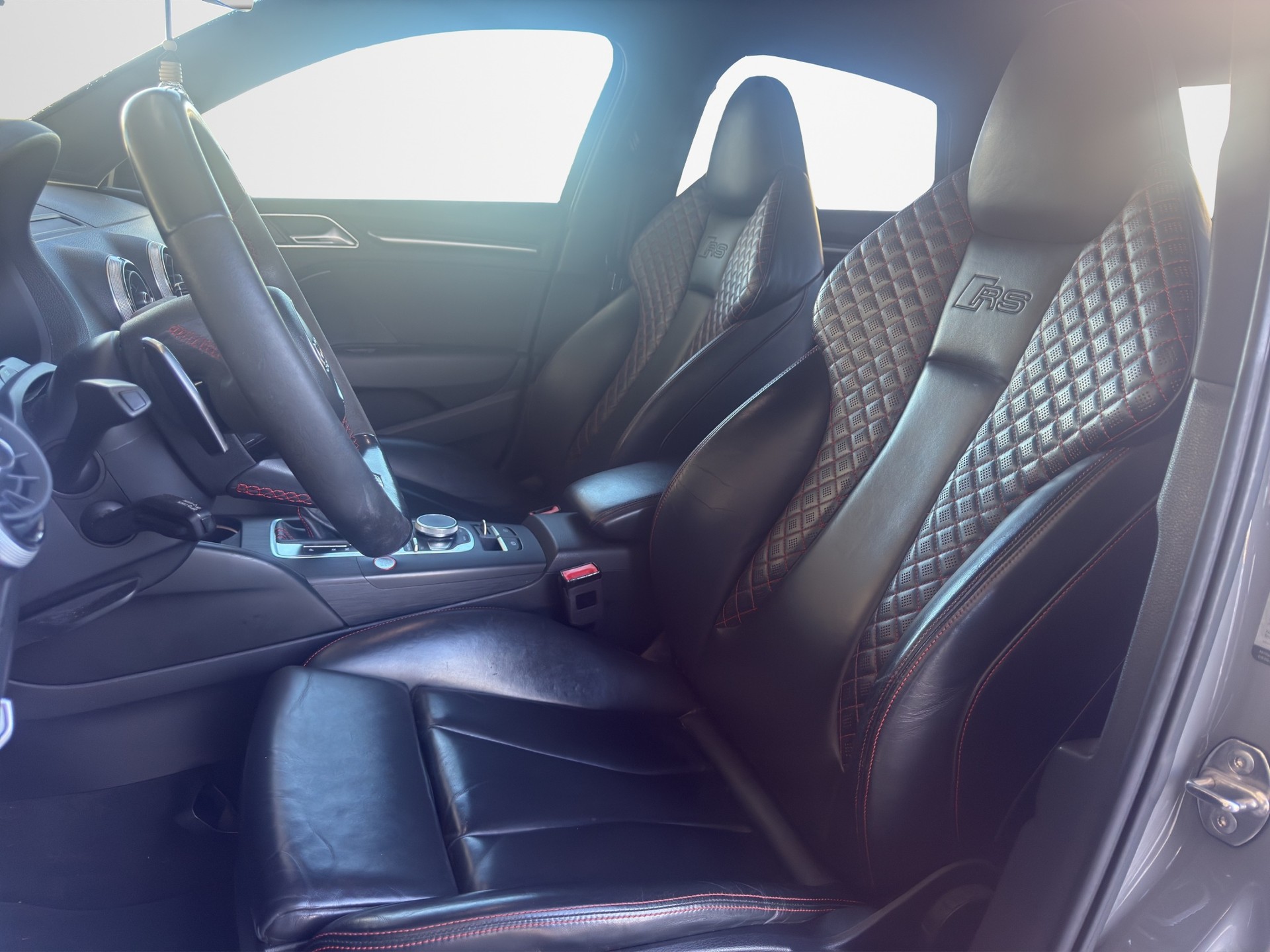 AUDI RS3 Sportback 2.5 TSI quattro S-tronic-image-8