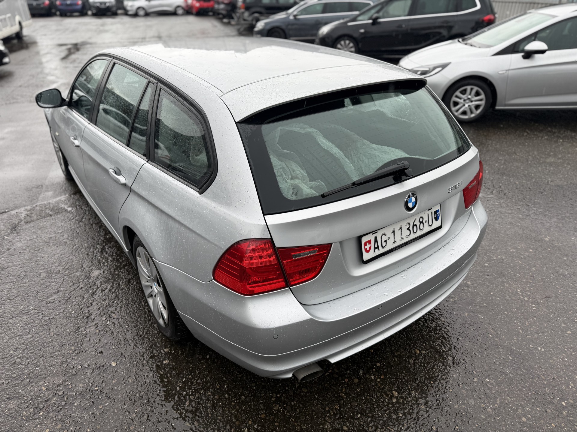 BMW 316i Touring-image-5