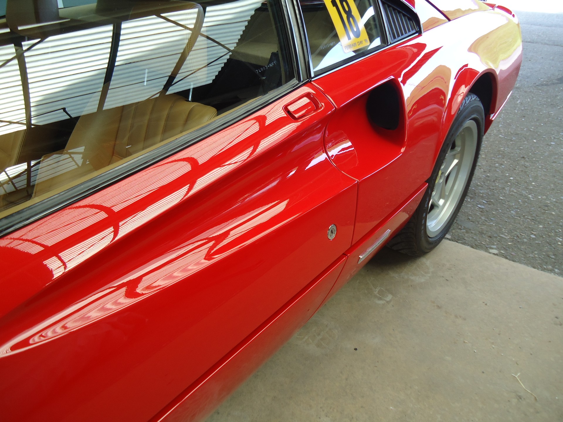 FERRARI 328 GTB-image-2