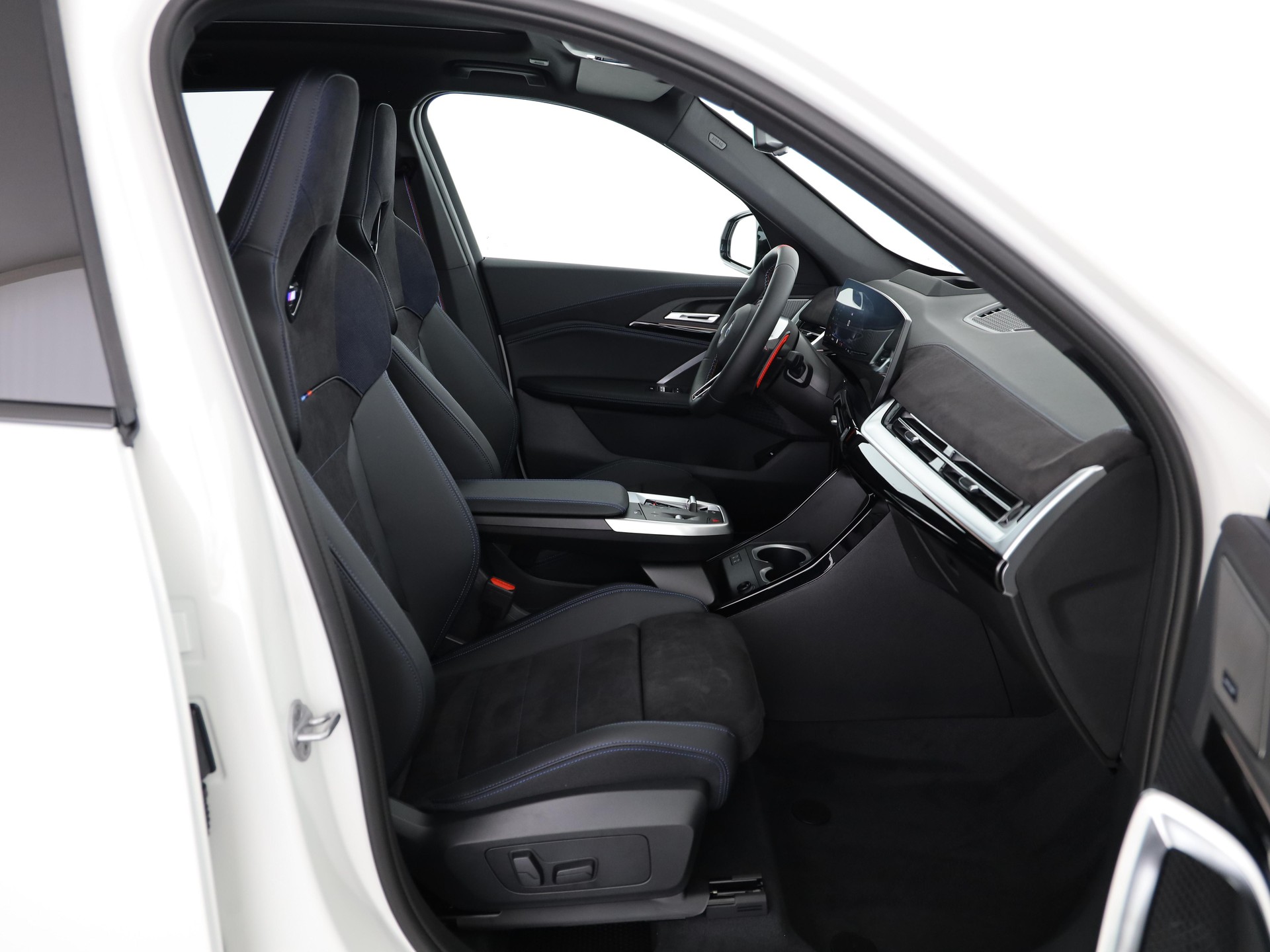 BMW X1 M35i-image-11