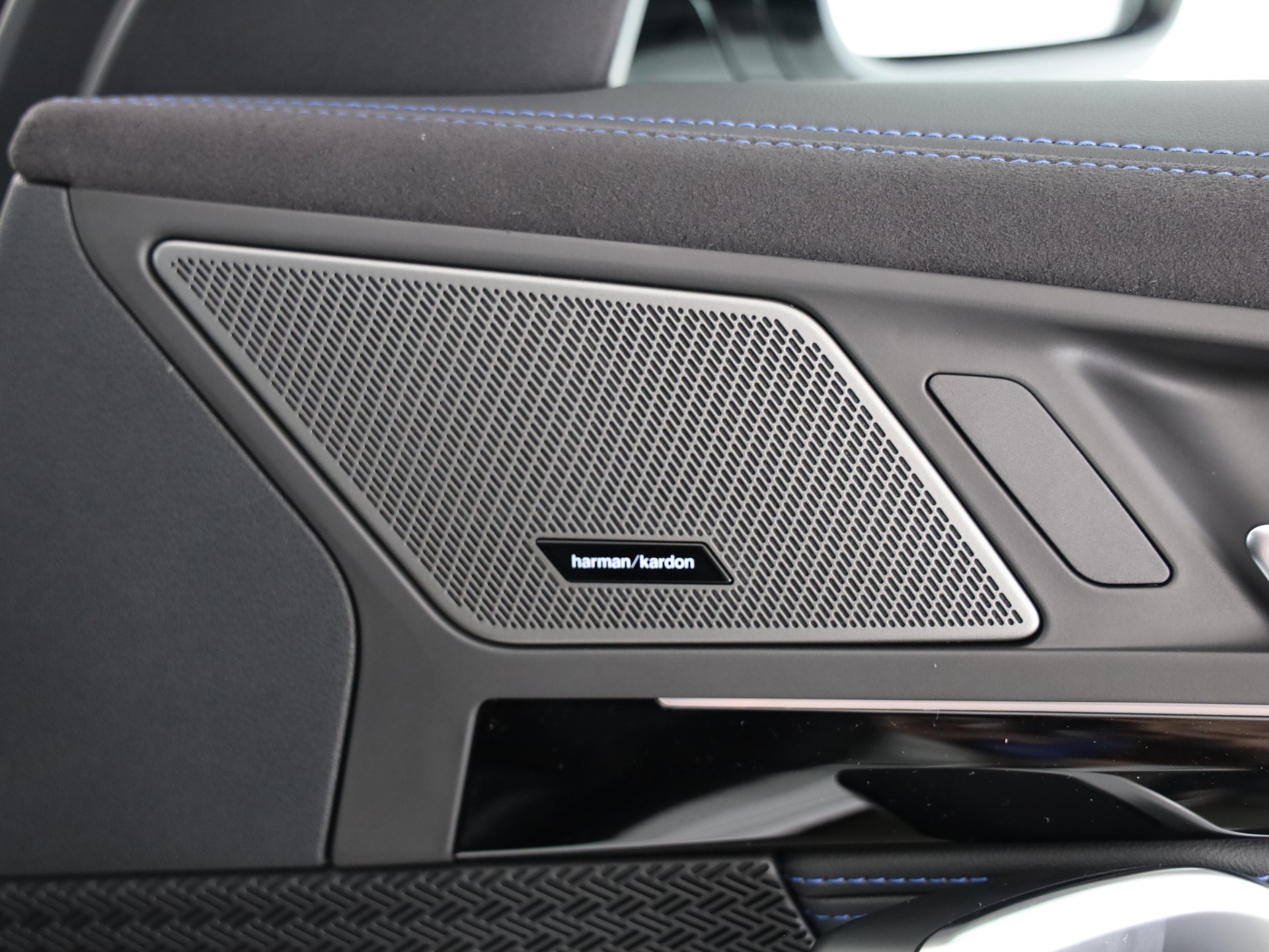 BMW X1 M35i-image-12
