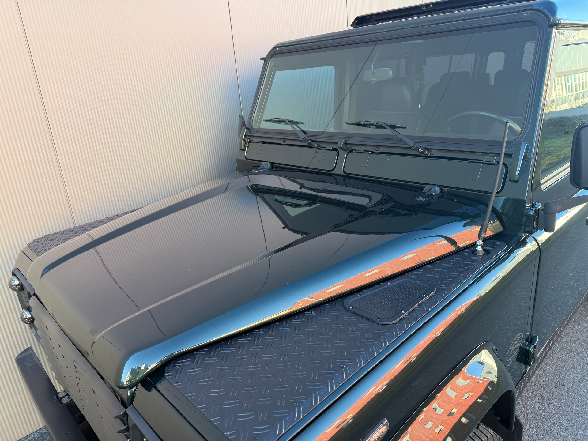 LAND ROVER Defender 110 TD5 *Epsom*-image-20