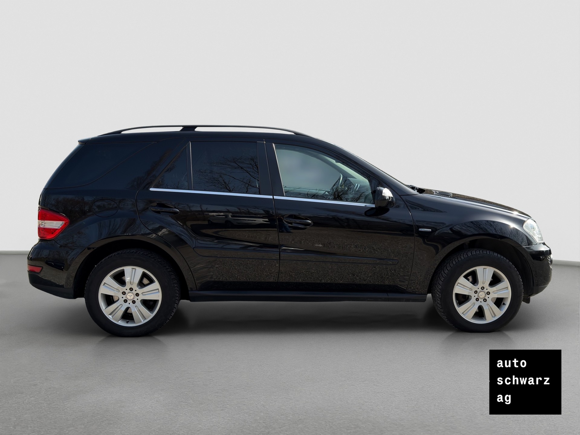 MERCEDES-BENZ ML 300 CDI Blue Efficiency 4Matic 7G-Tronic-image-6