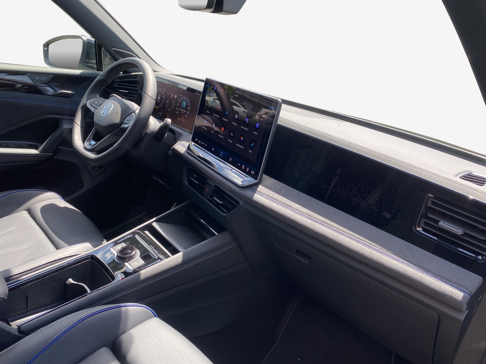 VW Tiguan 2.0 TSI DSG R-Line 4Motion-image-13