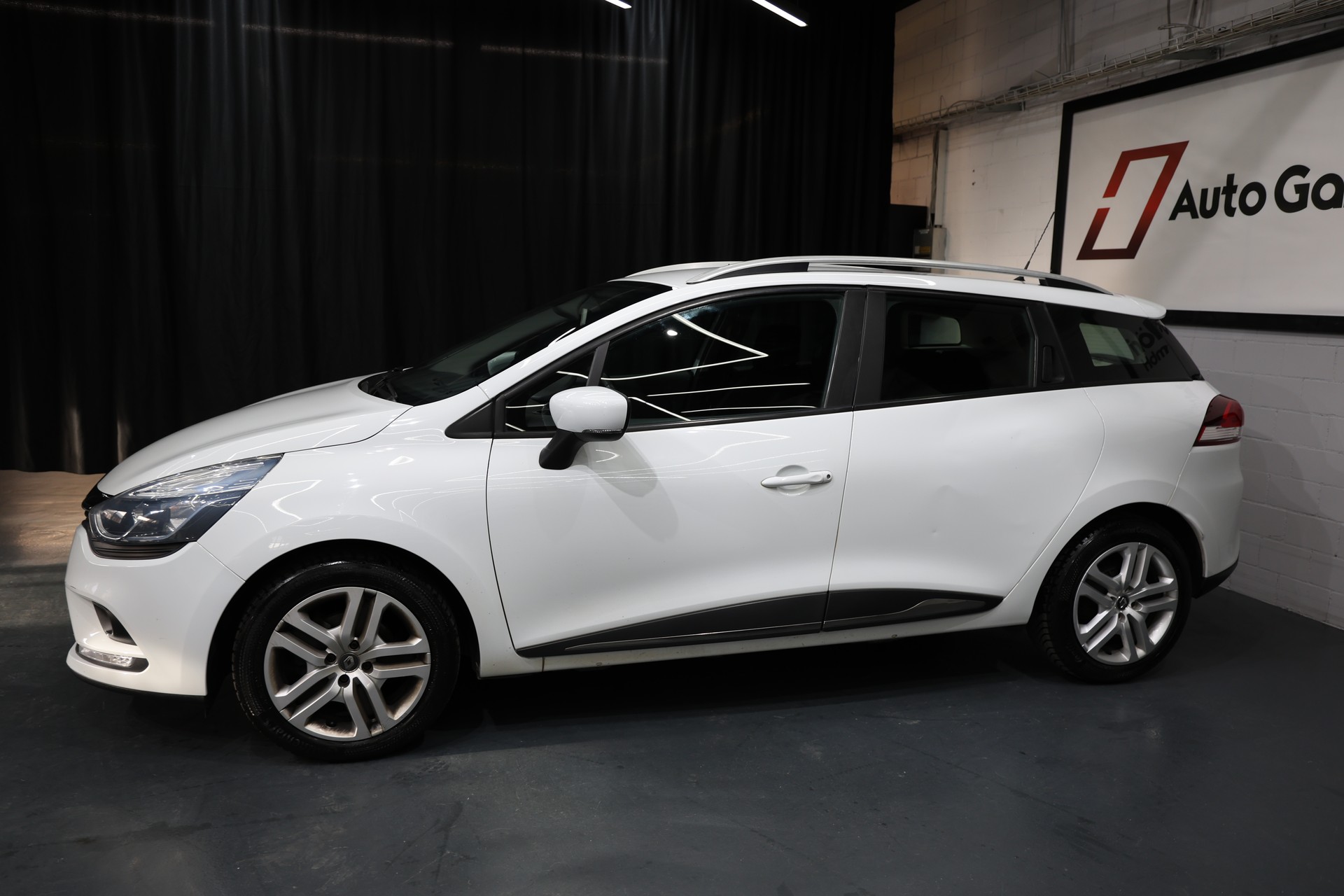 RENAULT Clio Grandtour 1.5 dCi Business Line-image-1
