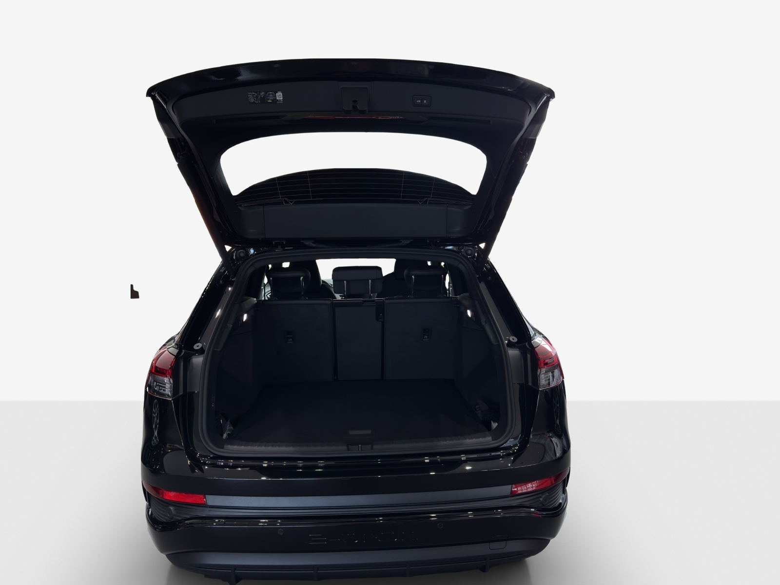 AUDI Q4 e-tron 45 Edition Swiss Ski quattro-image-12