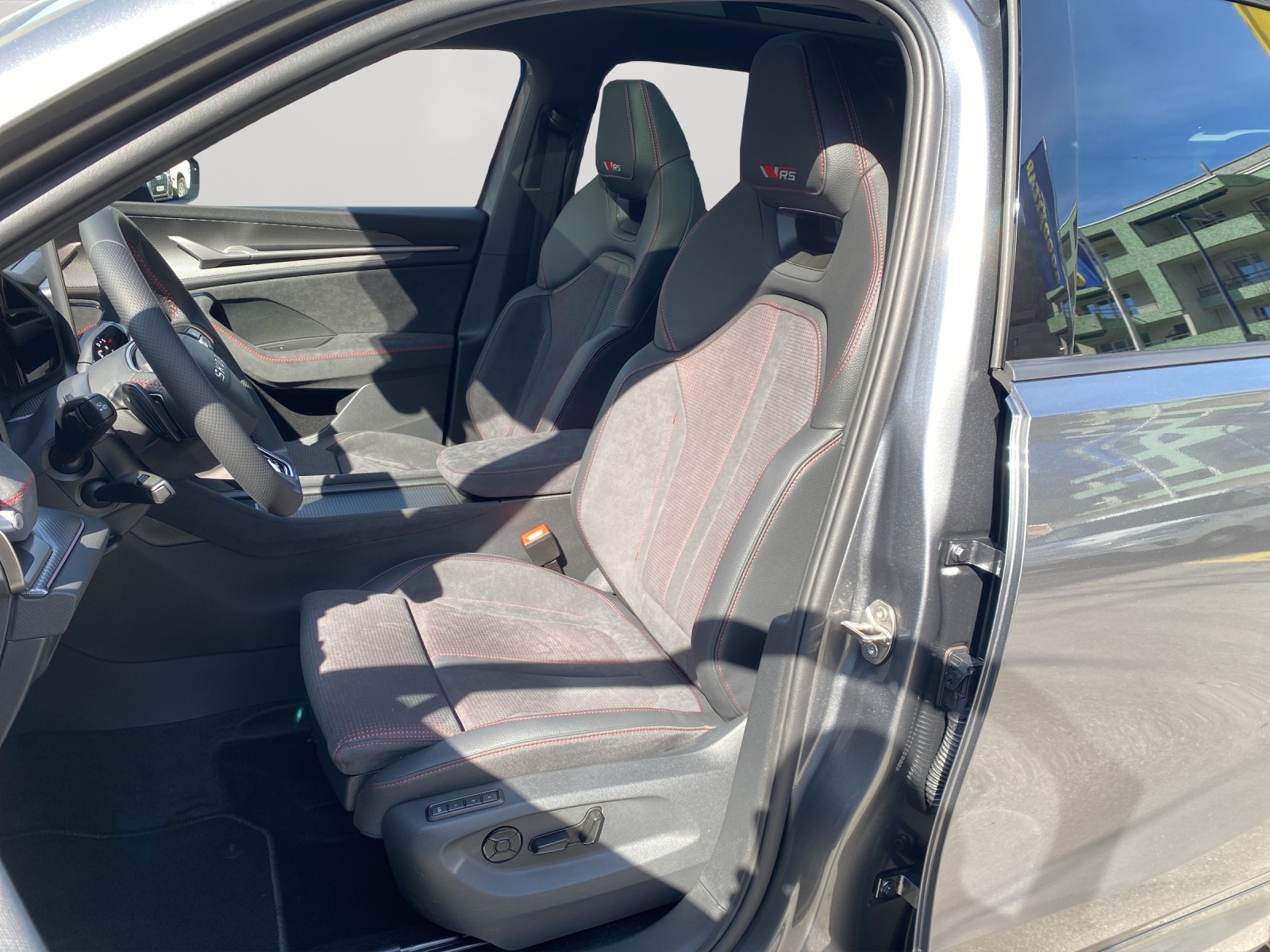 SKODA Kodiaq 2.0 TSI RS 4x4-image-7