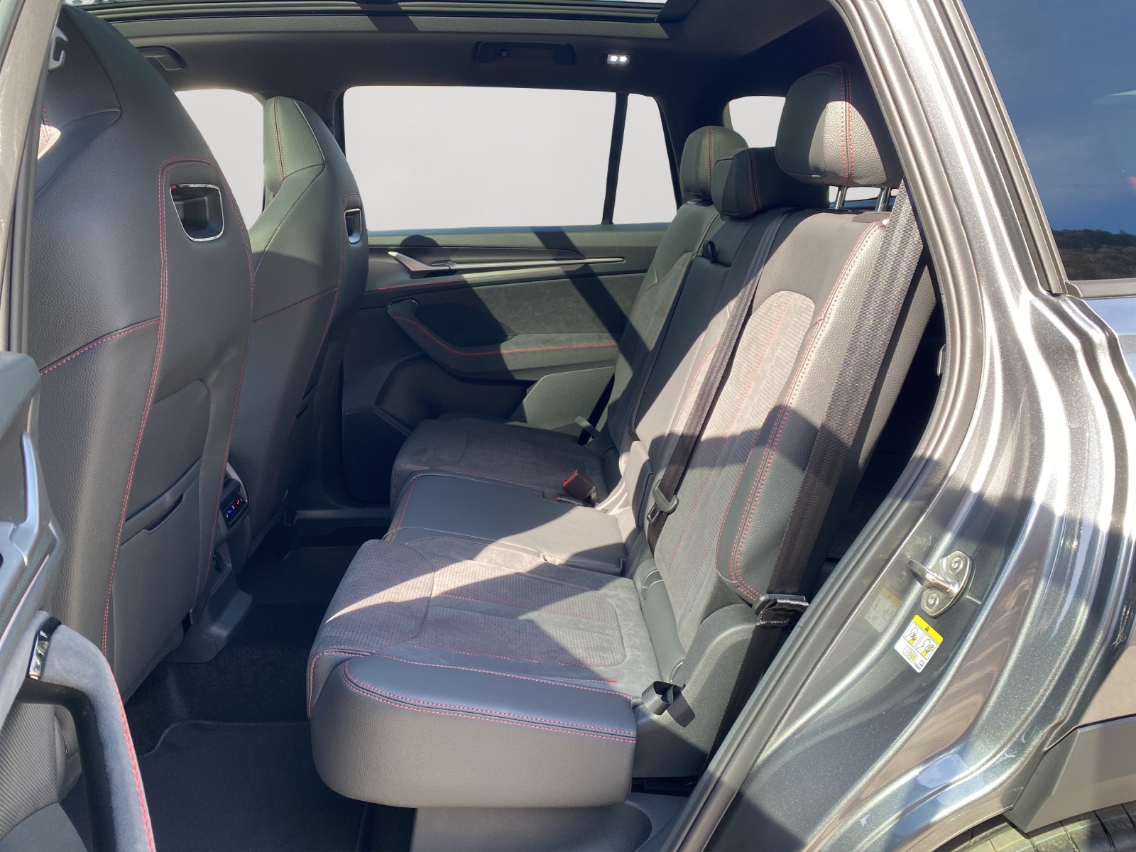 SKODA Kodiaq 2.0 TSI RS 4x4-image-8