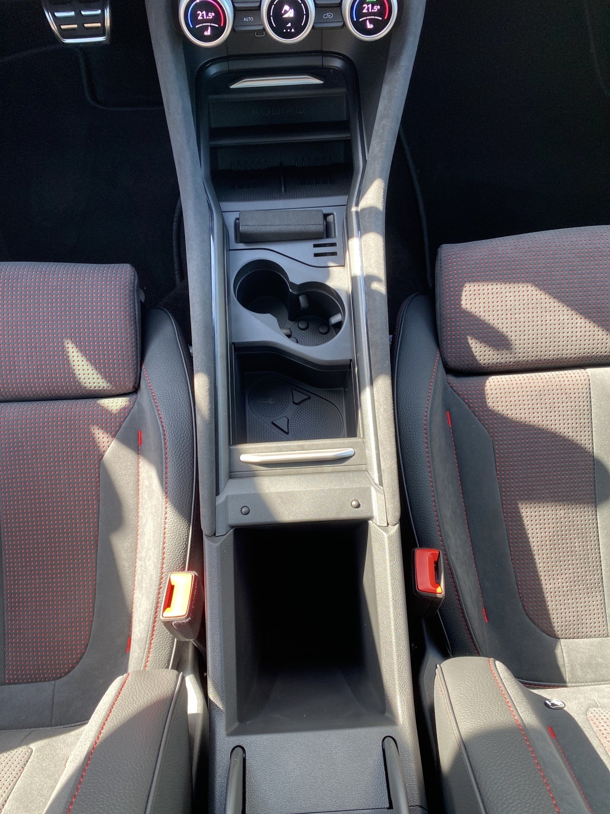 SKODA Kodiaq 2.0 TSI RS 4x4-image-13