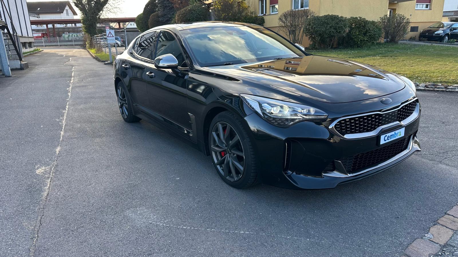 KIA Stinger 3.3 T-GDi GT Automat AWD-image-2
