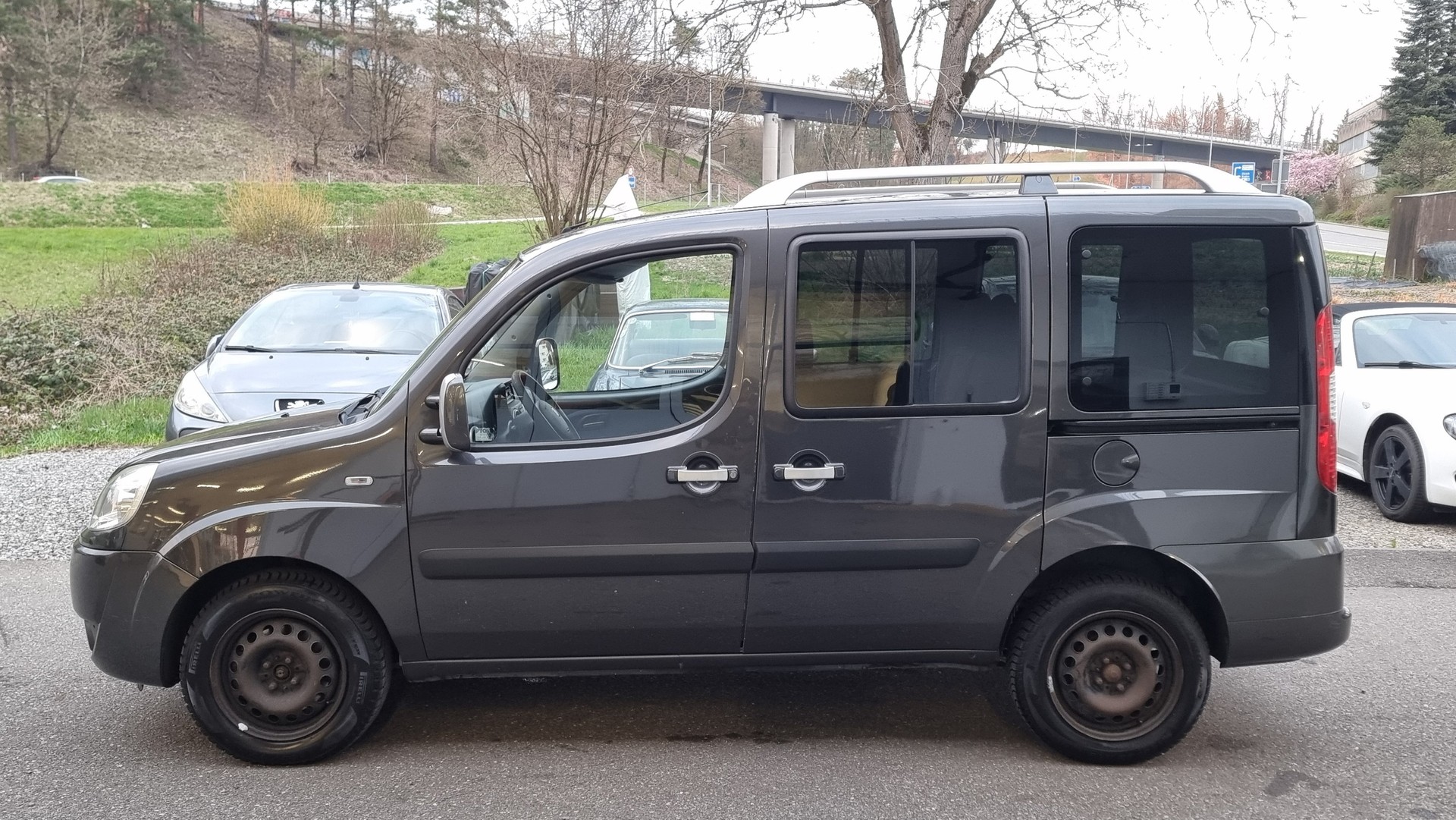 FIAT Doblò 1.9 JTD Malibu-image-2