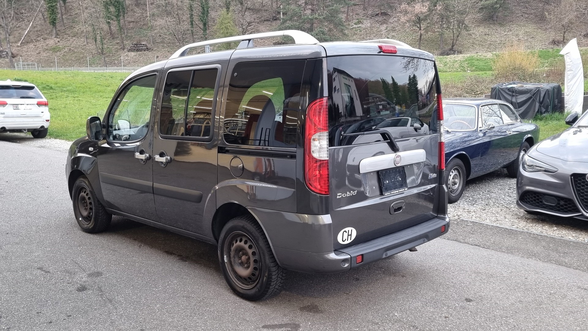 FIAT Doblò 1.9 JTD Malibu-image-4