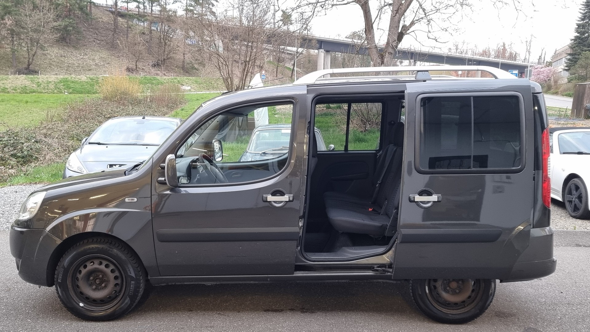 FIAT Doblò 1.9 JTD Malibu-image-3