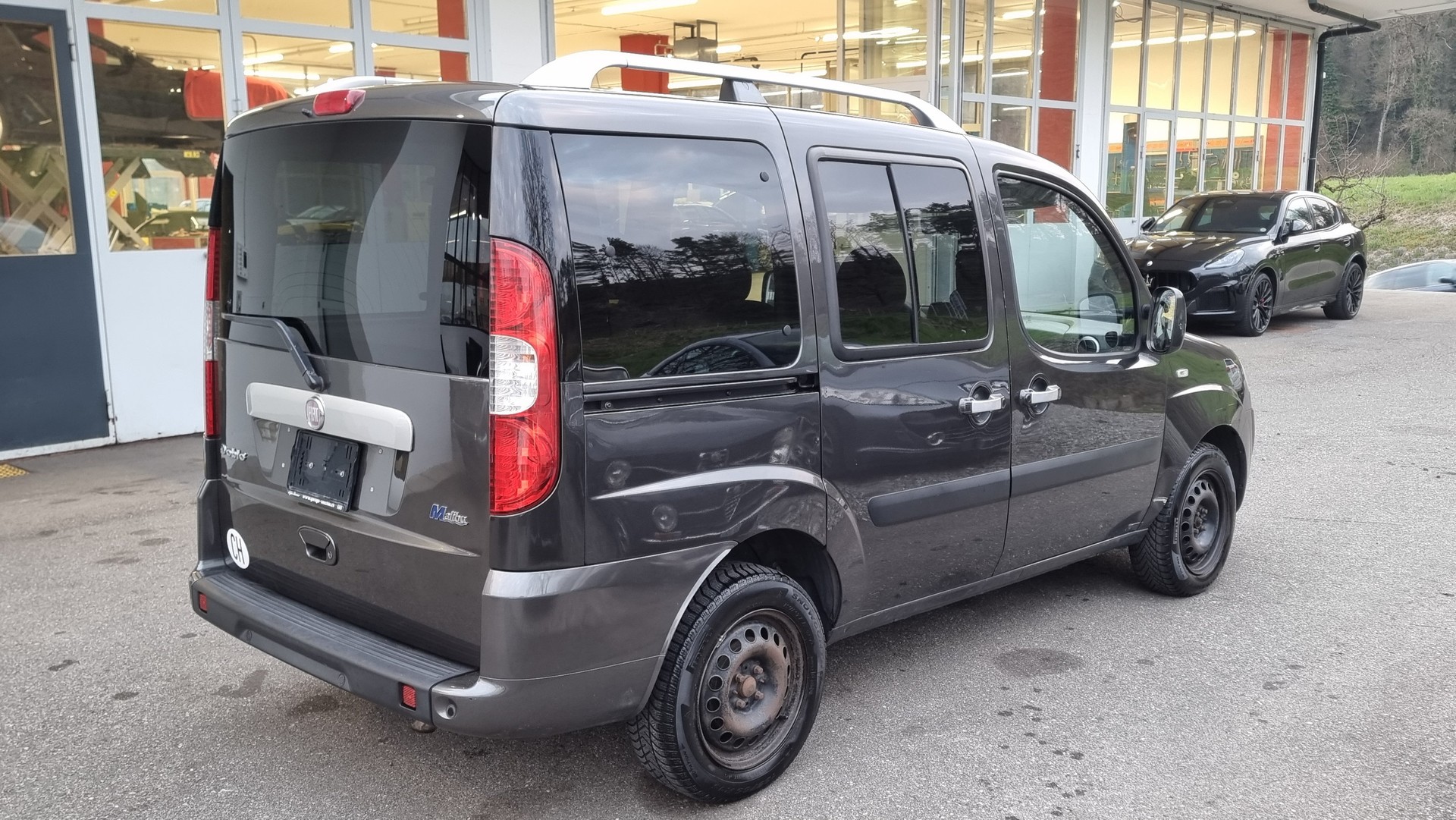 FIAT Doblò 1.9 JTD Malibu-image-5