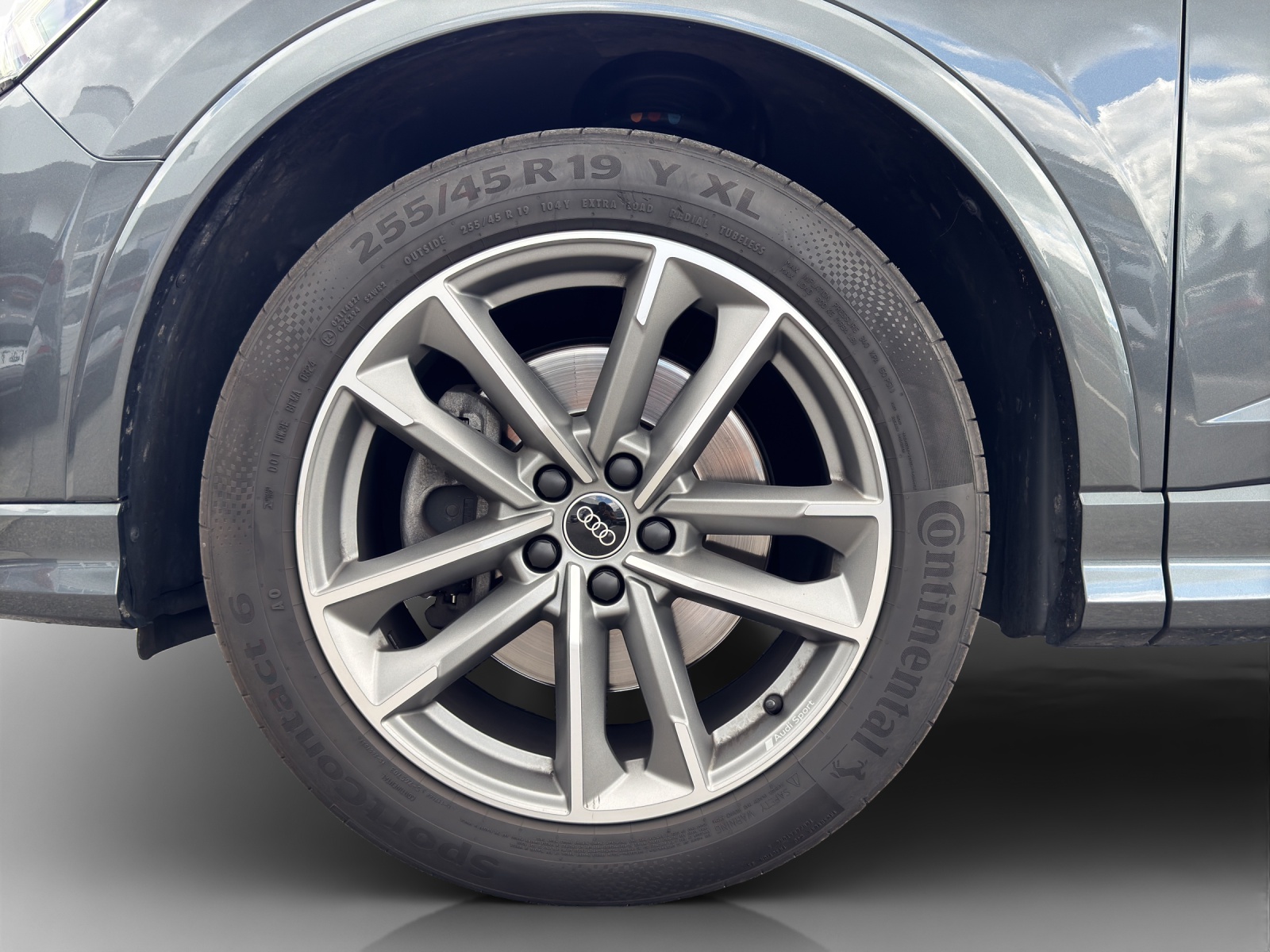 AUDI Q3 Sportback 45 TFSI S line quattro S-tronic-image-13