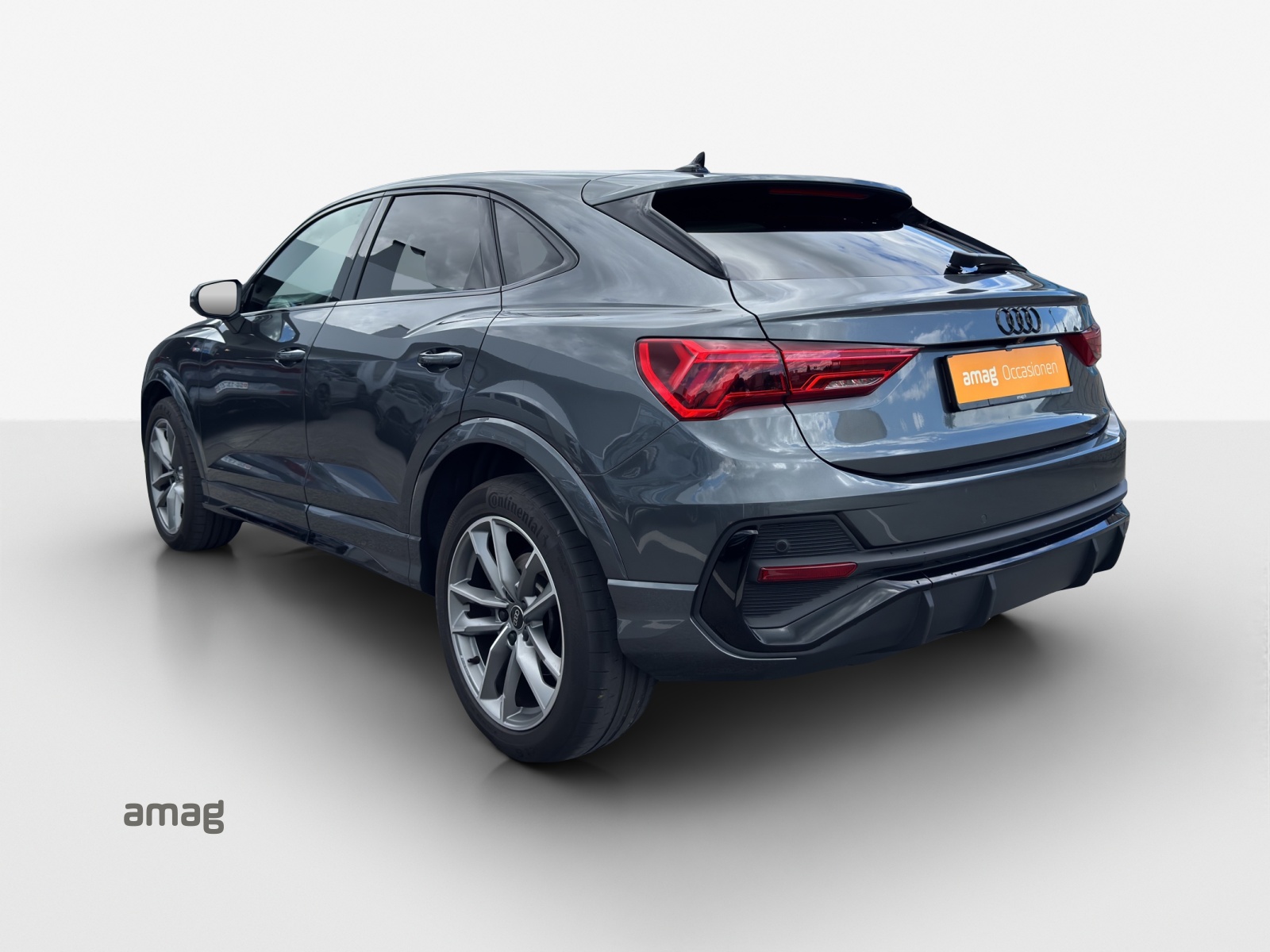 AUDI Q3 Sportback 45 TFSI S line quattro S-tronic-image-2