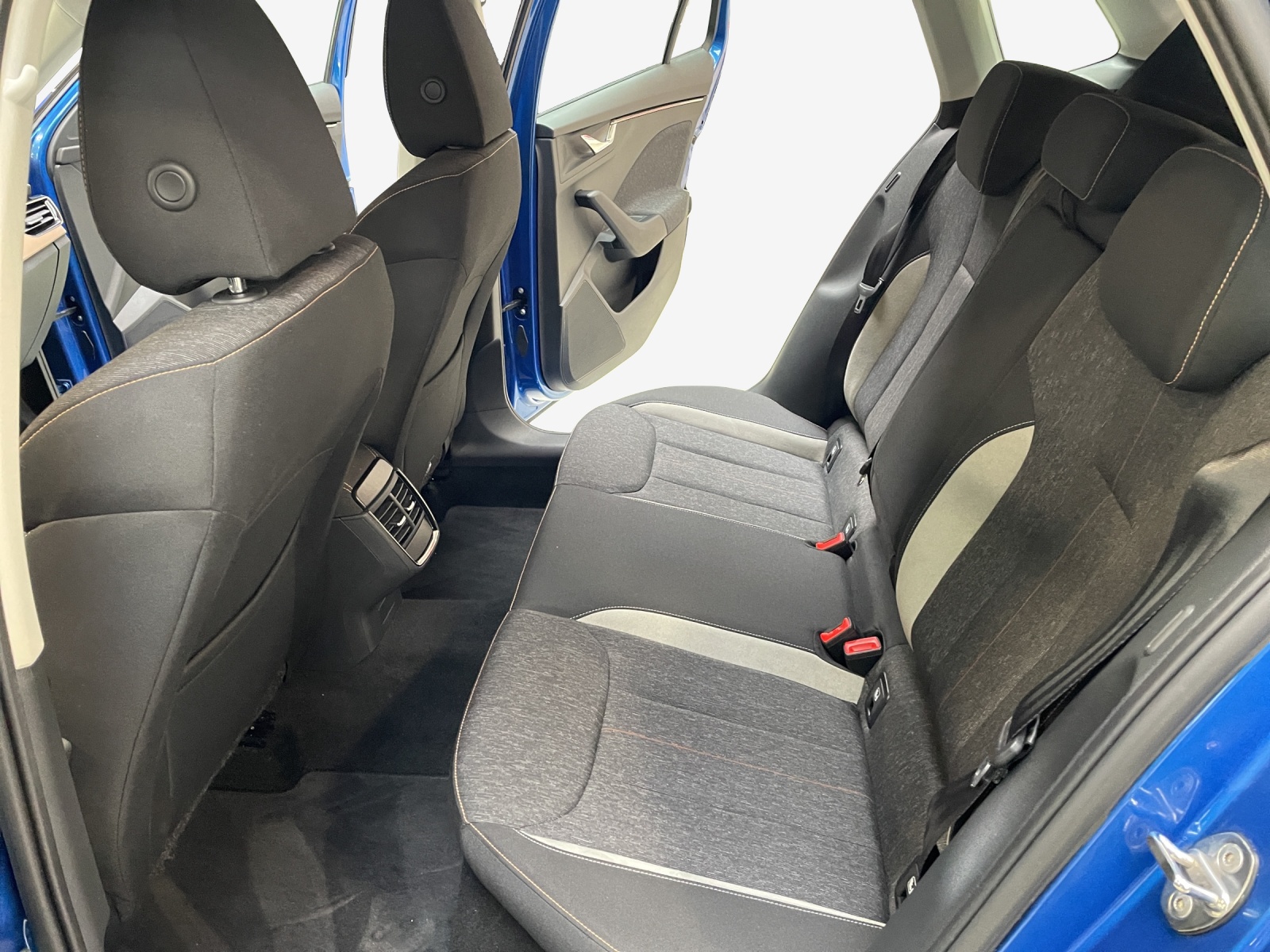 SKODA Kamiq 1.0 TGI Style-image-11