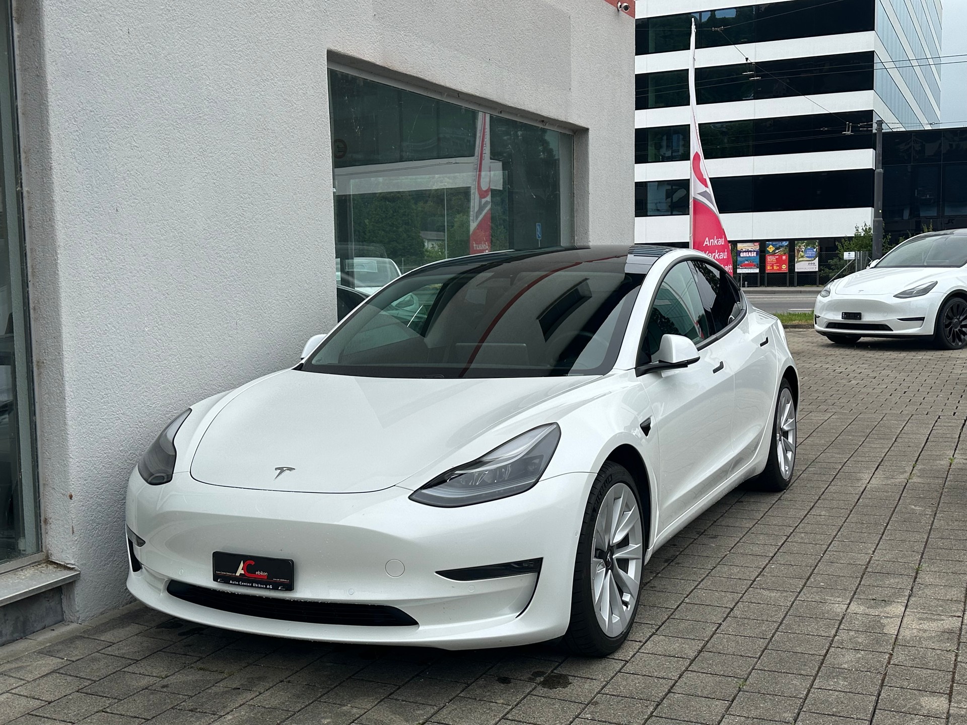 TESLA Model 3 Long Range Dual Motor AWD-image-0