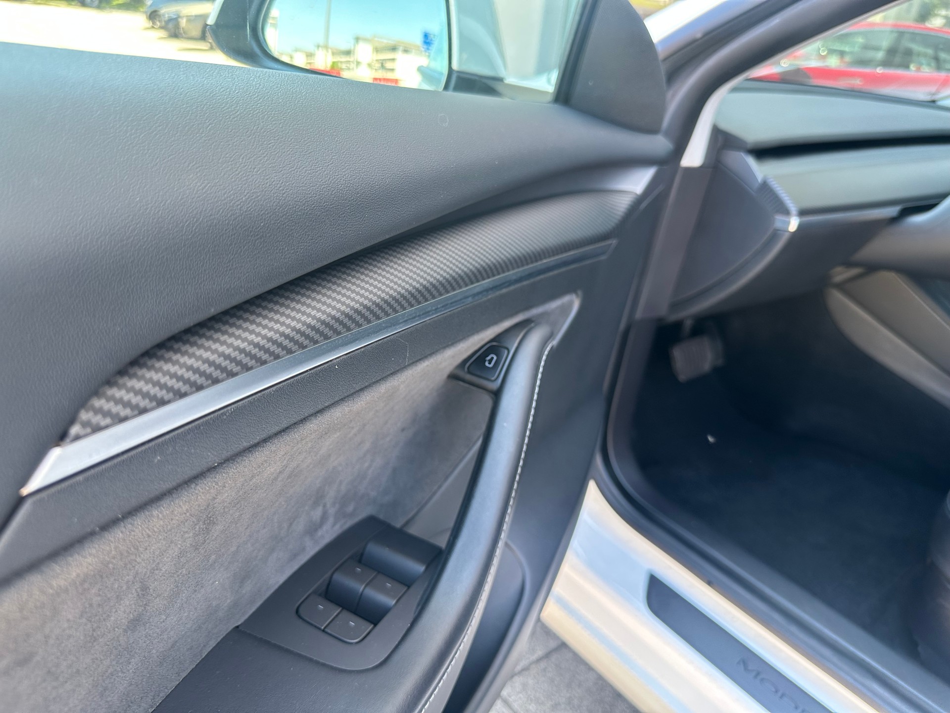 TESLA Model 3 Long Range Dual Motor AWD-image-9