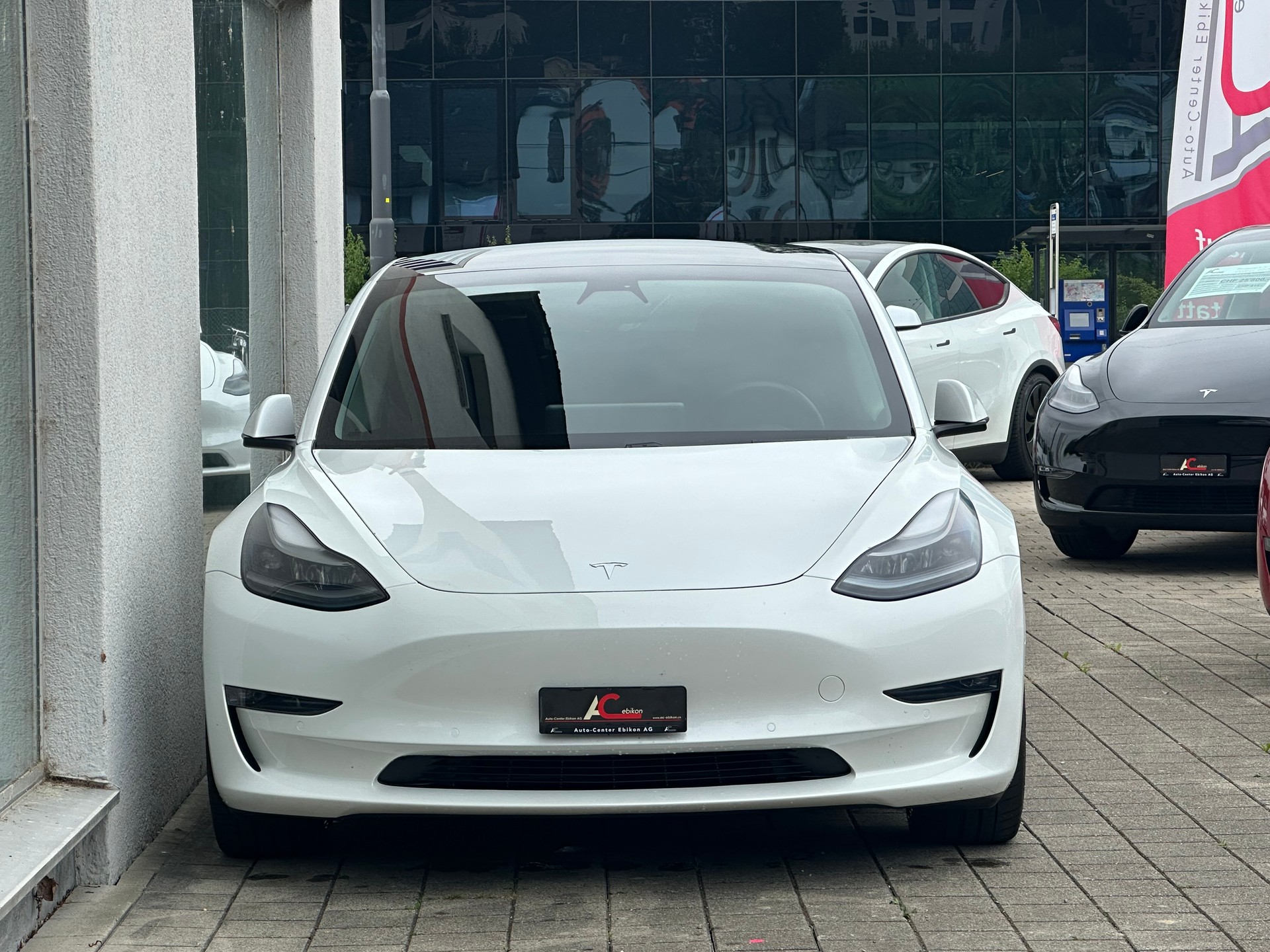 TESLA Model 3 Long Range Dual Motor AWD-image-2