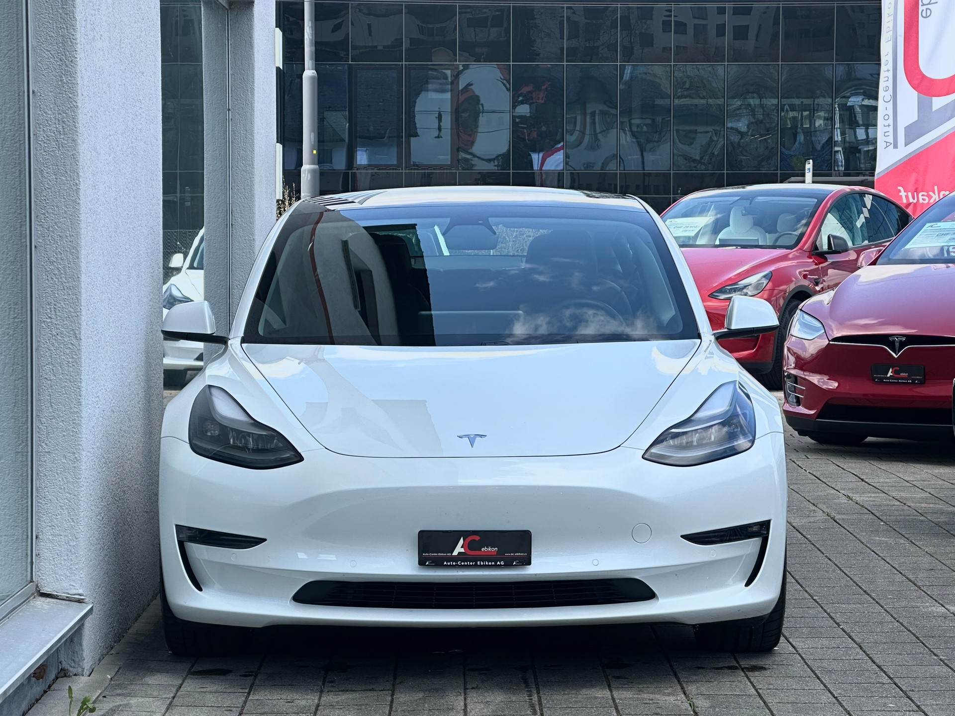 TESLA Model 3 Long Range Dual Motor AWD-image-3