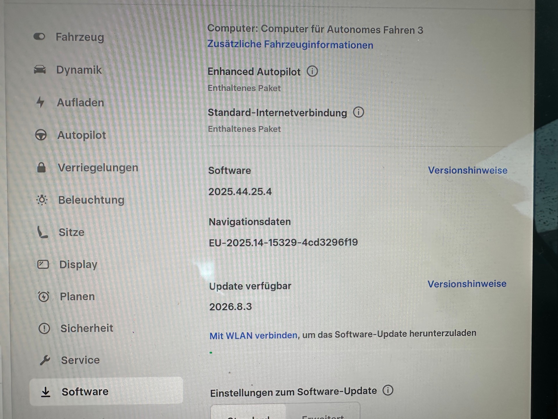 TESLA Model 3 Long Range Dual Motor AWD-image-11