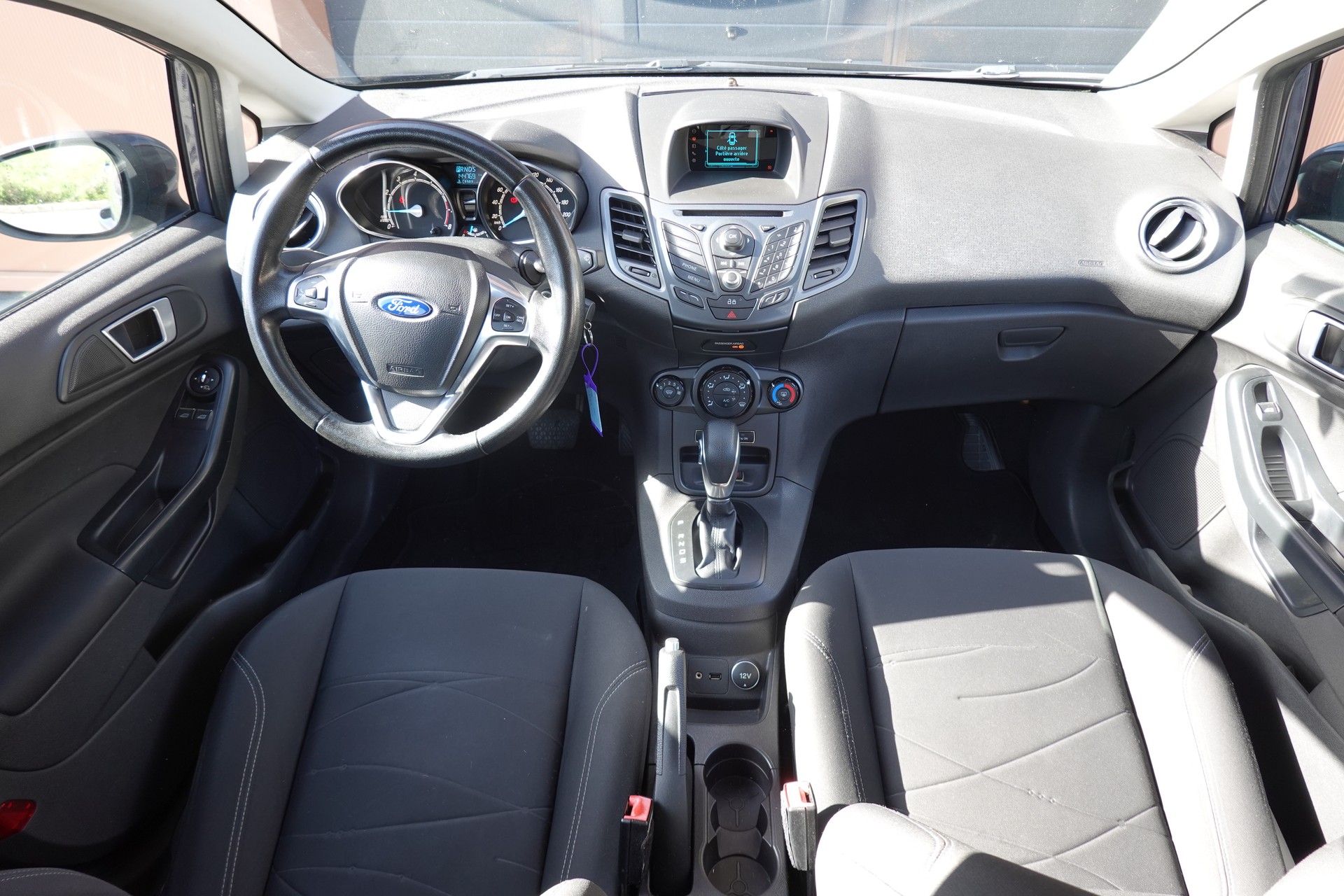 FORD Fiesta 1.0 SCTi Trend PowerShift-image-9