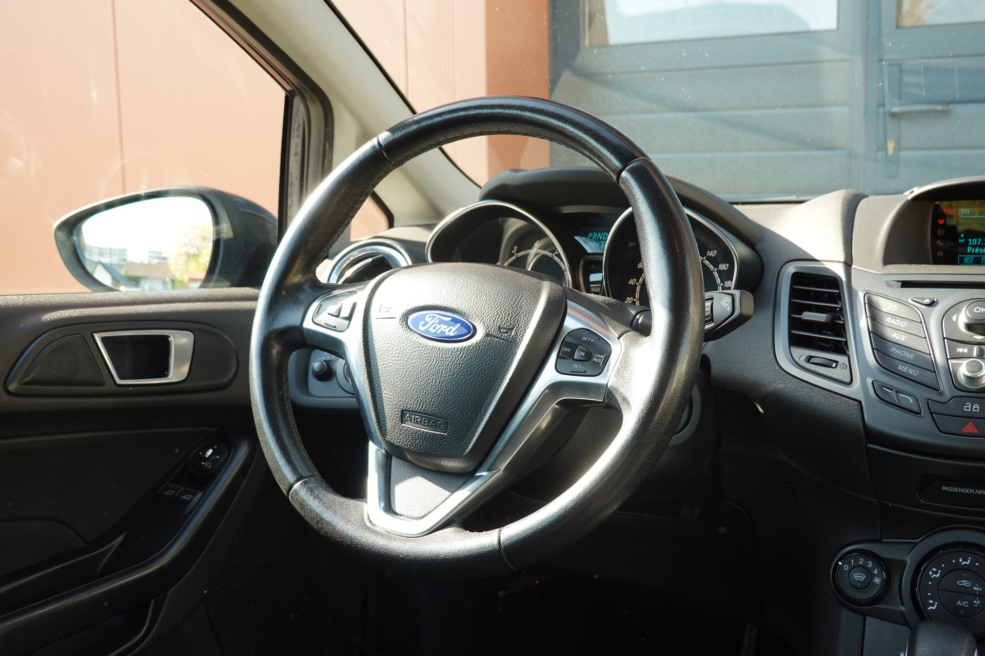 FORD Fiesta 1.0 SCTi Trend PowerShift-image-10