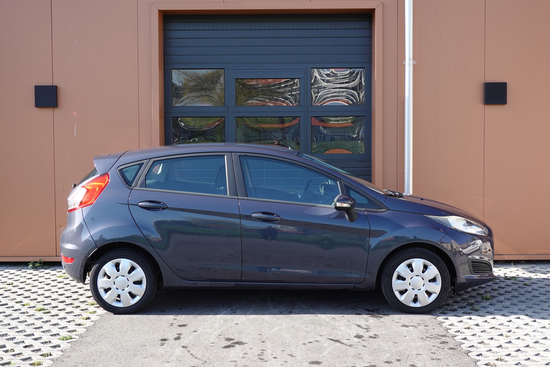 FORD Fiesta 1.0 SCTi Trend PowerShift-image-2