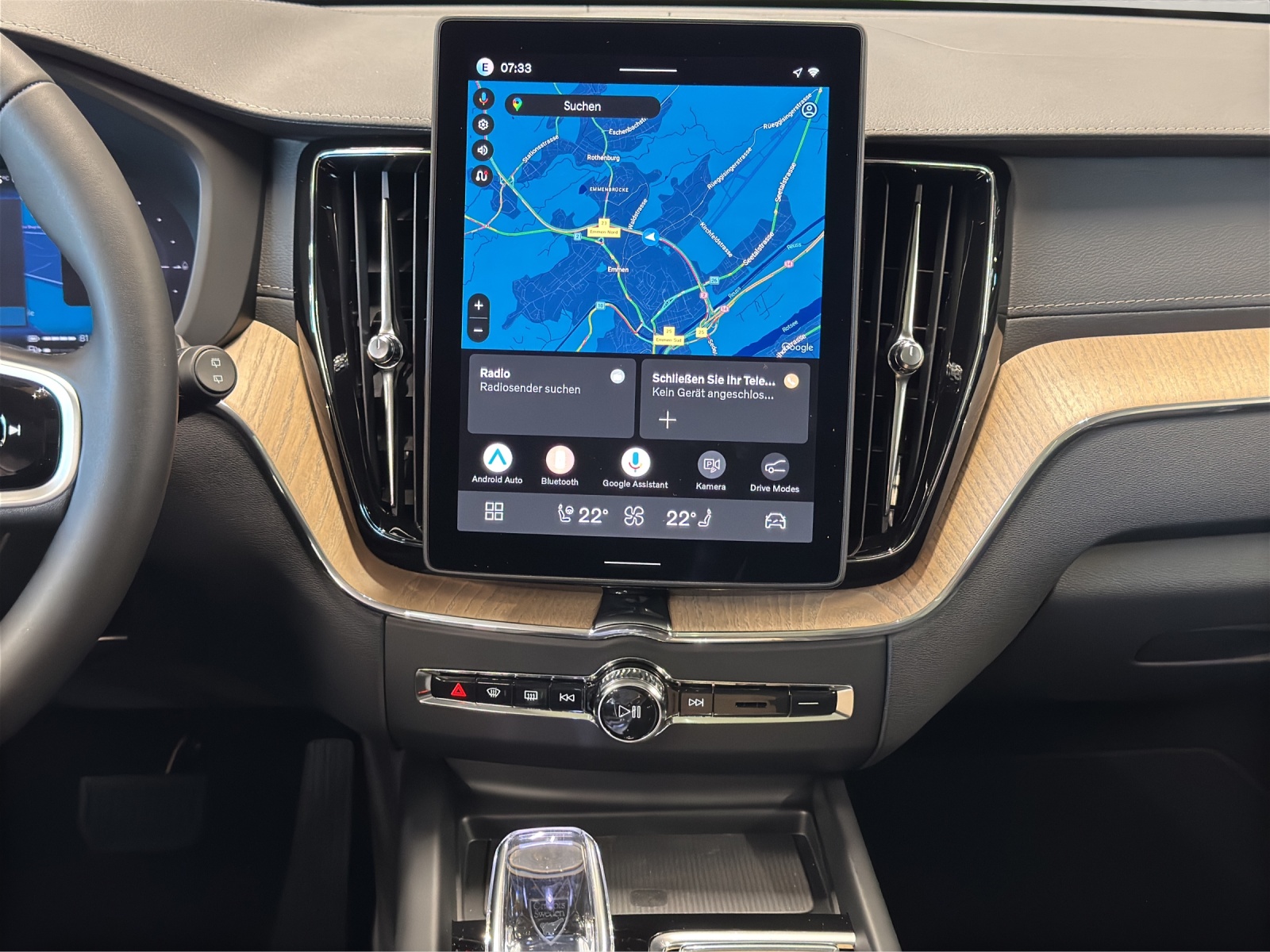 VOLVO XC60 2.0 T8 TE Ultra Dark eAWD-image-12