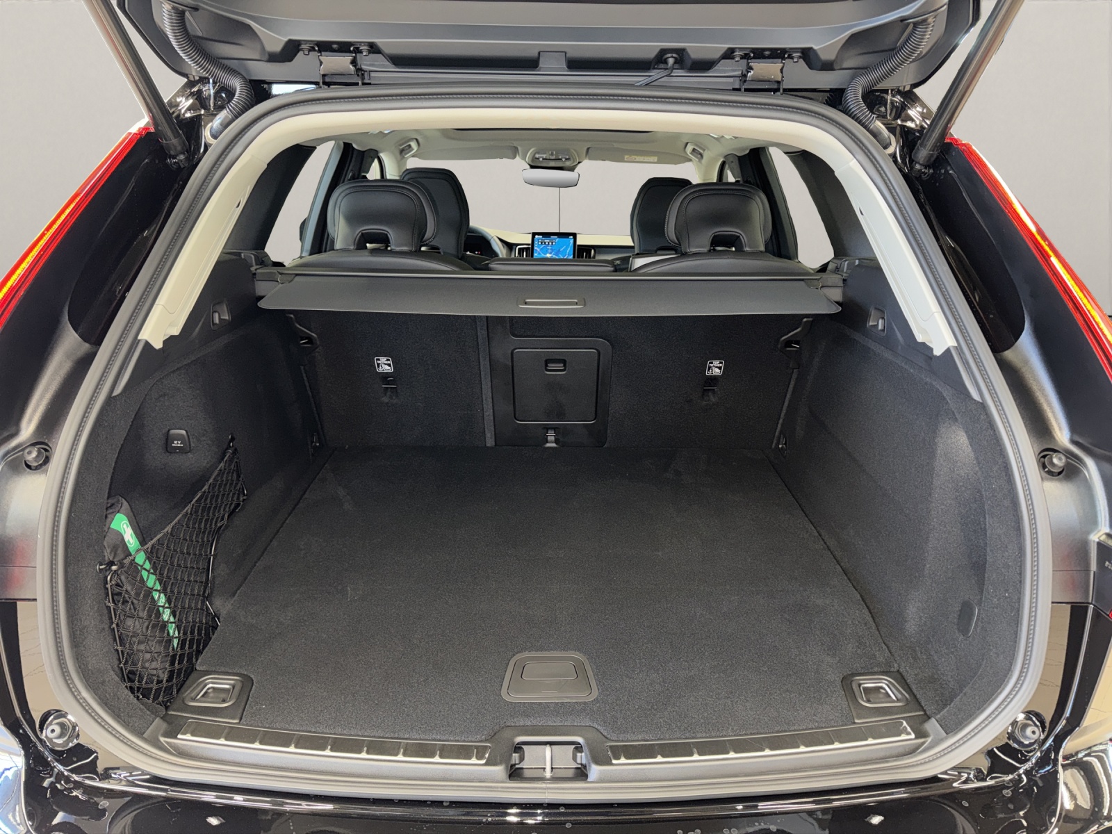 VOLVO XC60 2.0 T8 TE Ultra Dark eAWD-image-14
