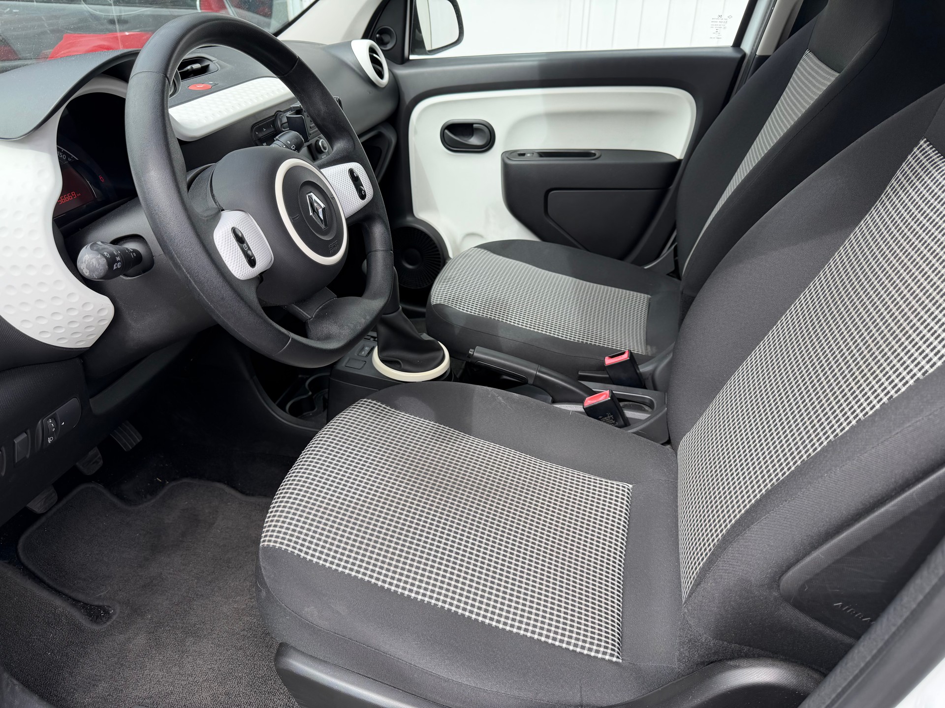 RENAULT Twingo 1.0 City-image-5