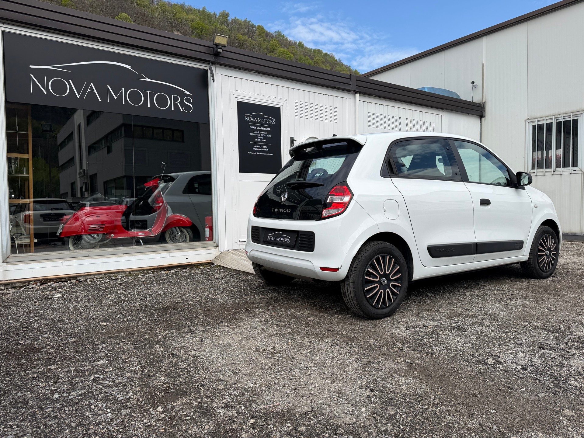 RENAULT Twingo 1.0 City-image-2