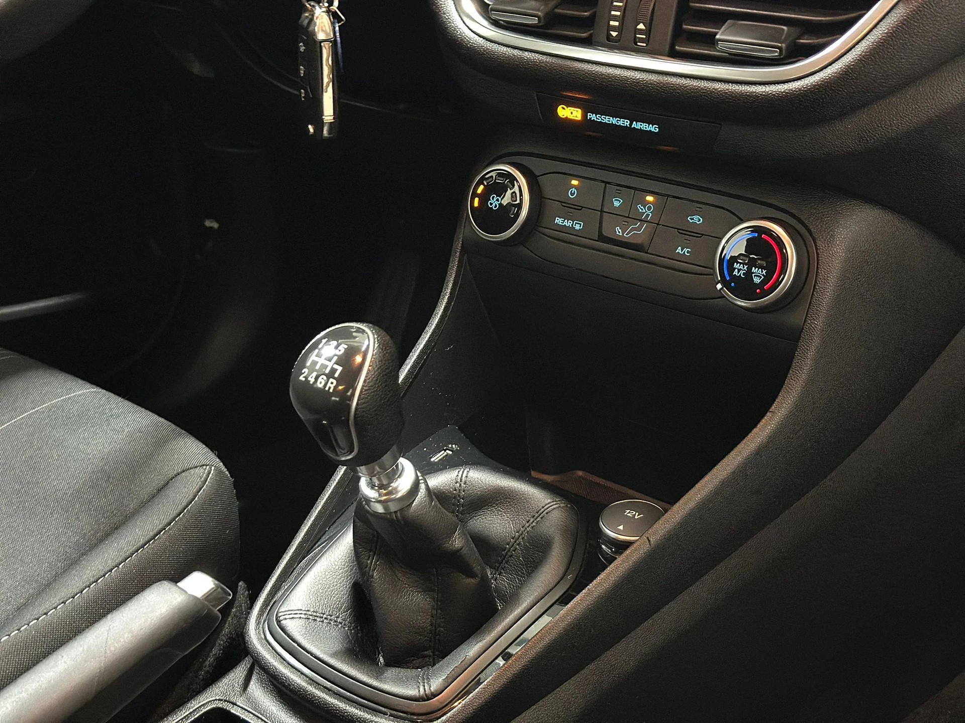 FORD Fiesta 1.0 SCTi Trend-image-14