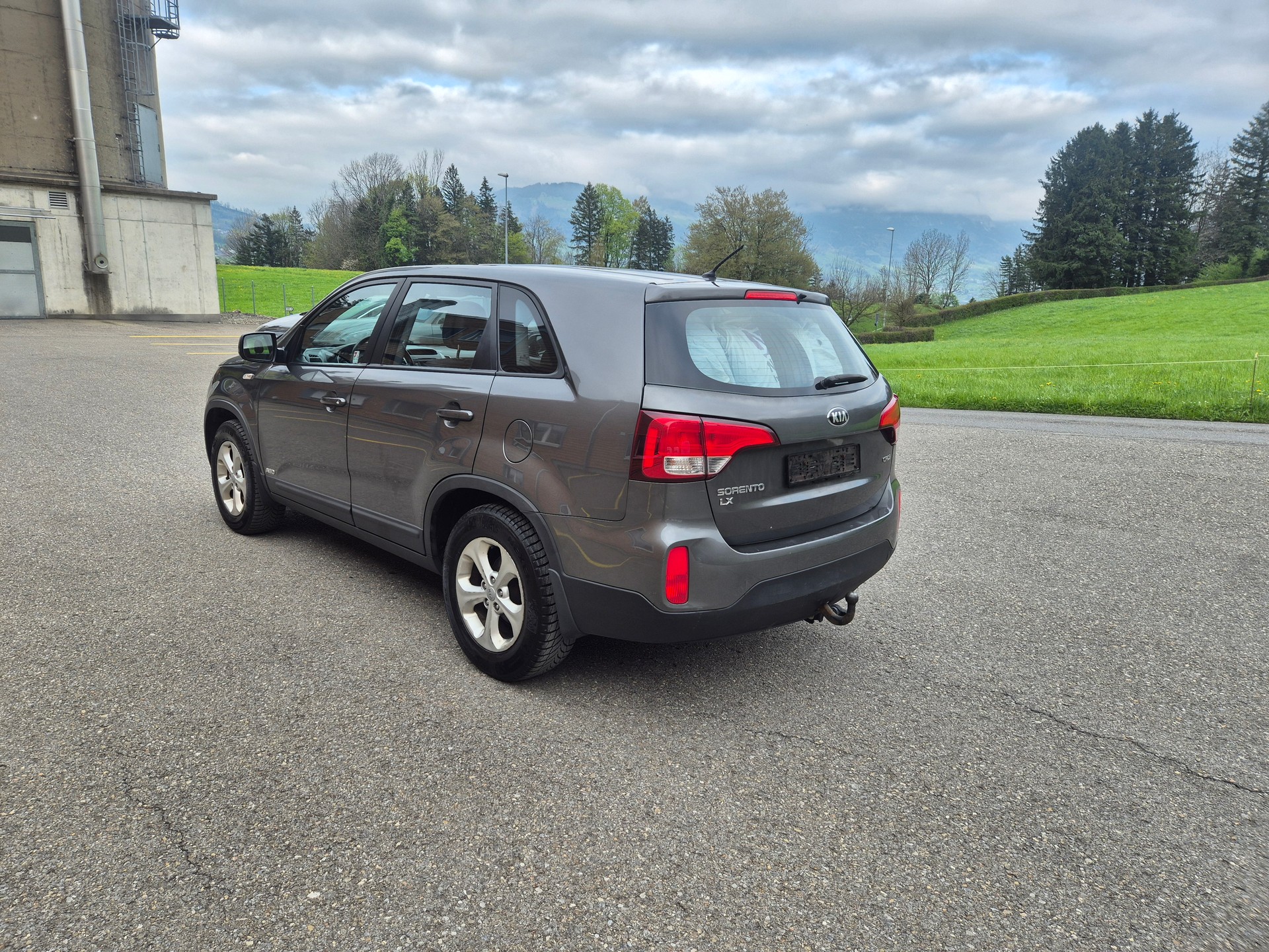 KIA Sorento 2.2 CRDI LX Automatic-image-1