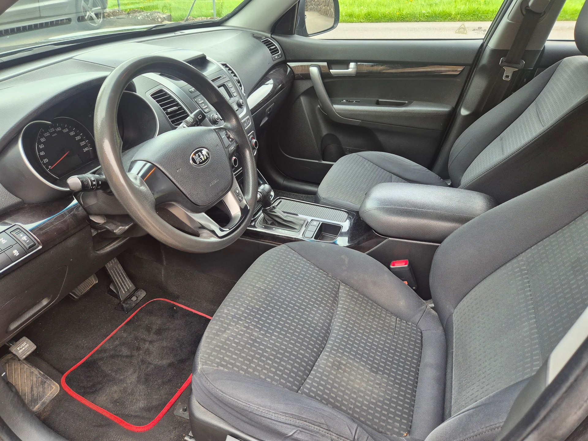 KIA Sorento 2.2 CRDI LX Automatic-image-5